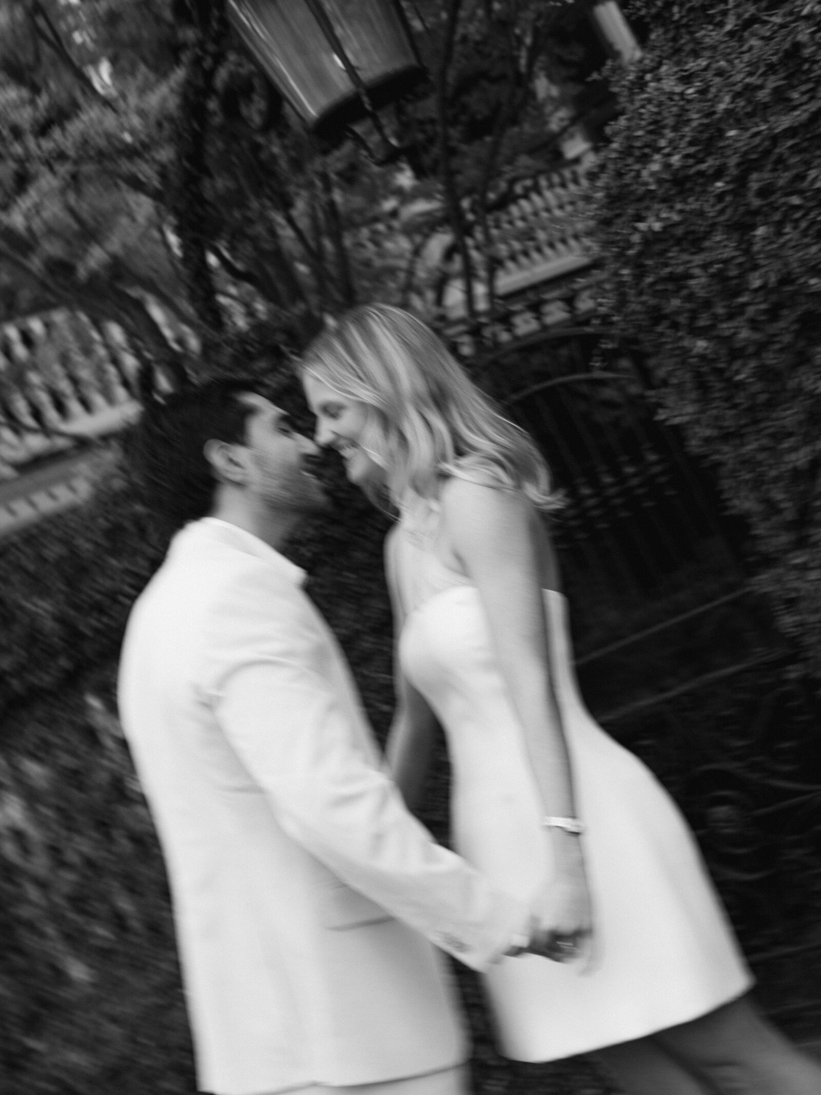 379-torianna-brooke-portraiture-historic-downtown-savannah-engagement-mac-corey