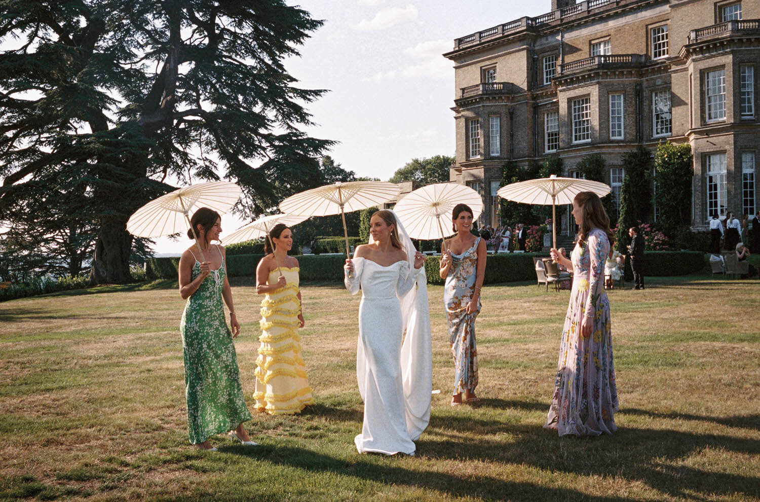 Flora_And_Grace_Provence_Analog_35mm_Fim_Editorial_Wedding_Photographer-32