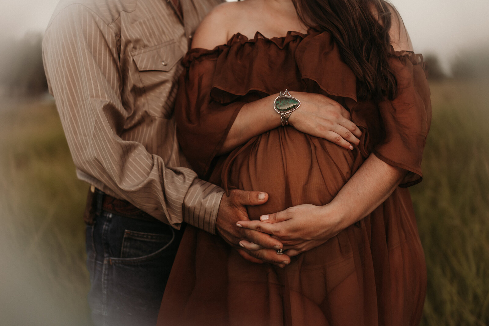 Alli Maternity-1081.jpg - landscape