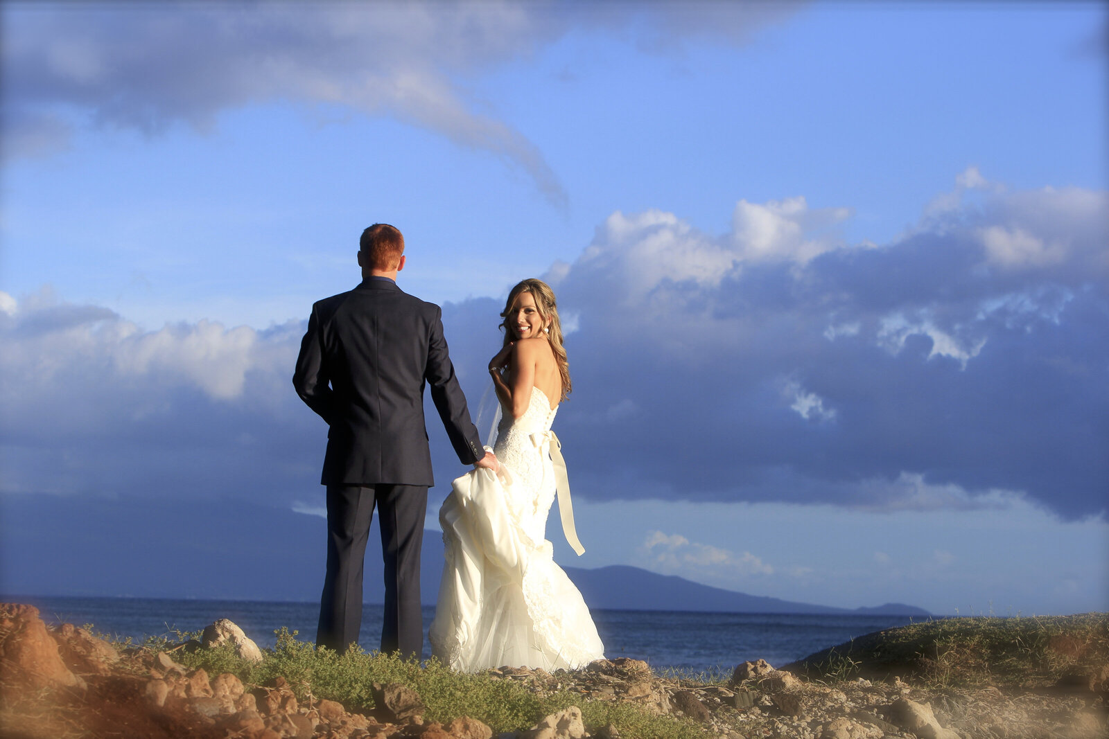 Caroline Morey Wedding Photographer Maui Destination Wedding Olowalu Plantation Wedding110413_7205184 x 3456