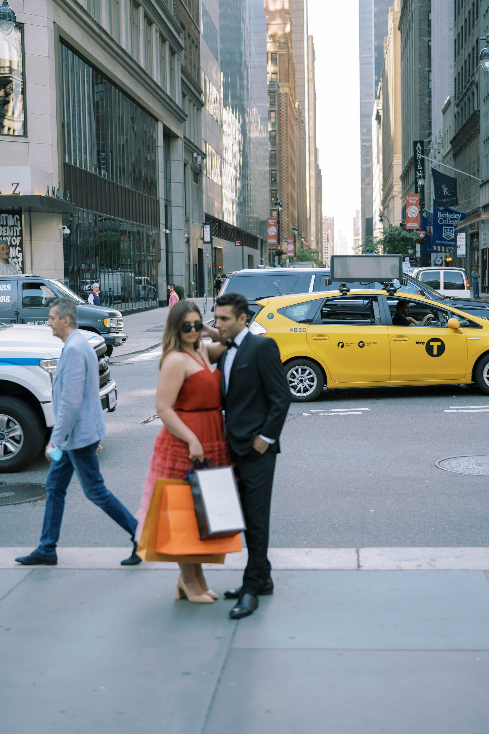 new-york-library-black-tie-engagement-nyc-haley-james-262