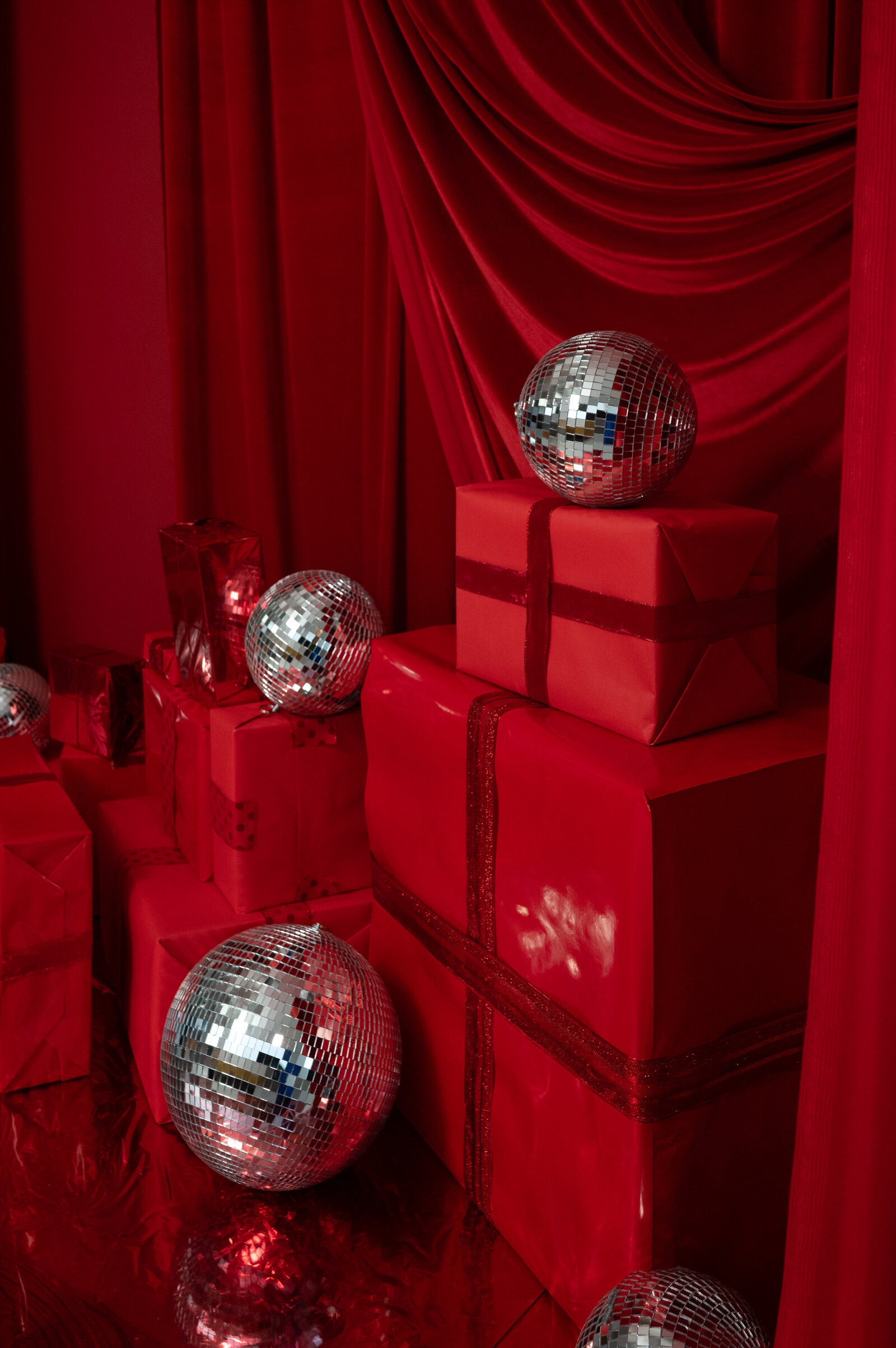 Crimson Christmas Set 2024__0028
