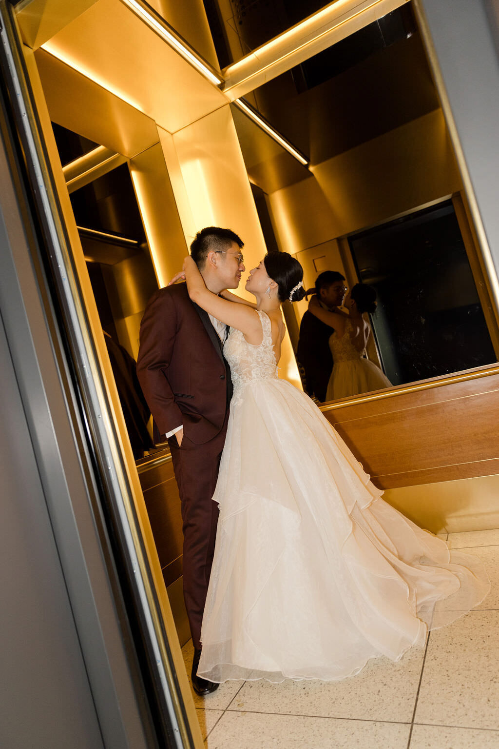 Honeyrose Hotel Montreal Wedding | montreal editorial wedding photographer | luxury moment photography-9987