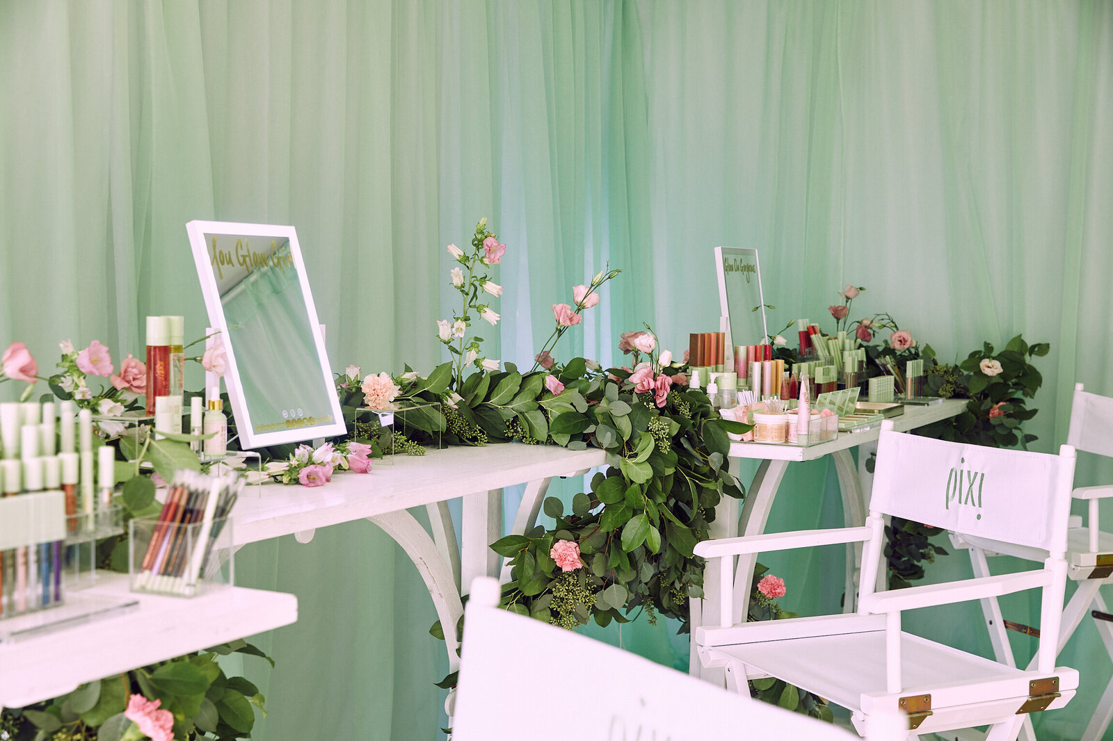 UltravioletFlowerCo_Pixi_Image4