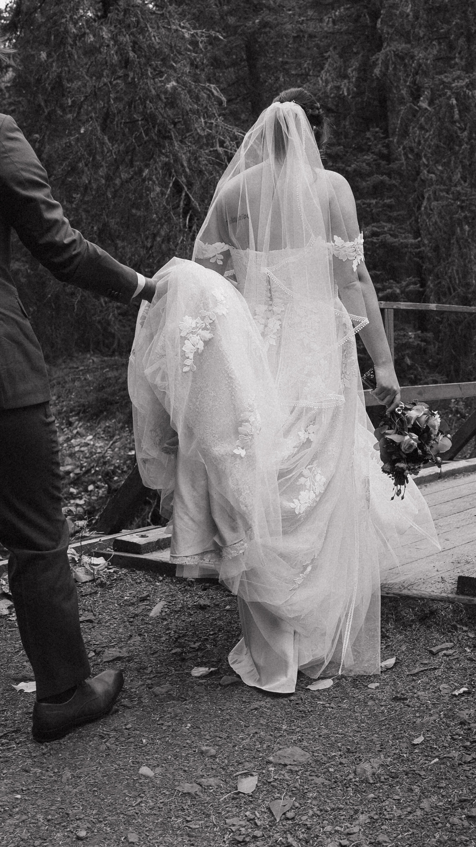 JB Photography - Intimate Romantic Kananaskis Elopement-3