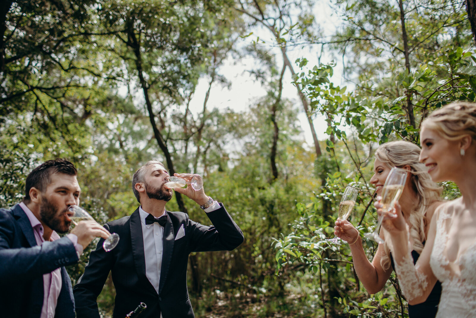 0017_Cafe_Montmartre_Candid_Wedding_Photographer