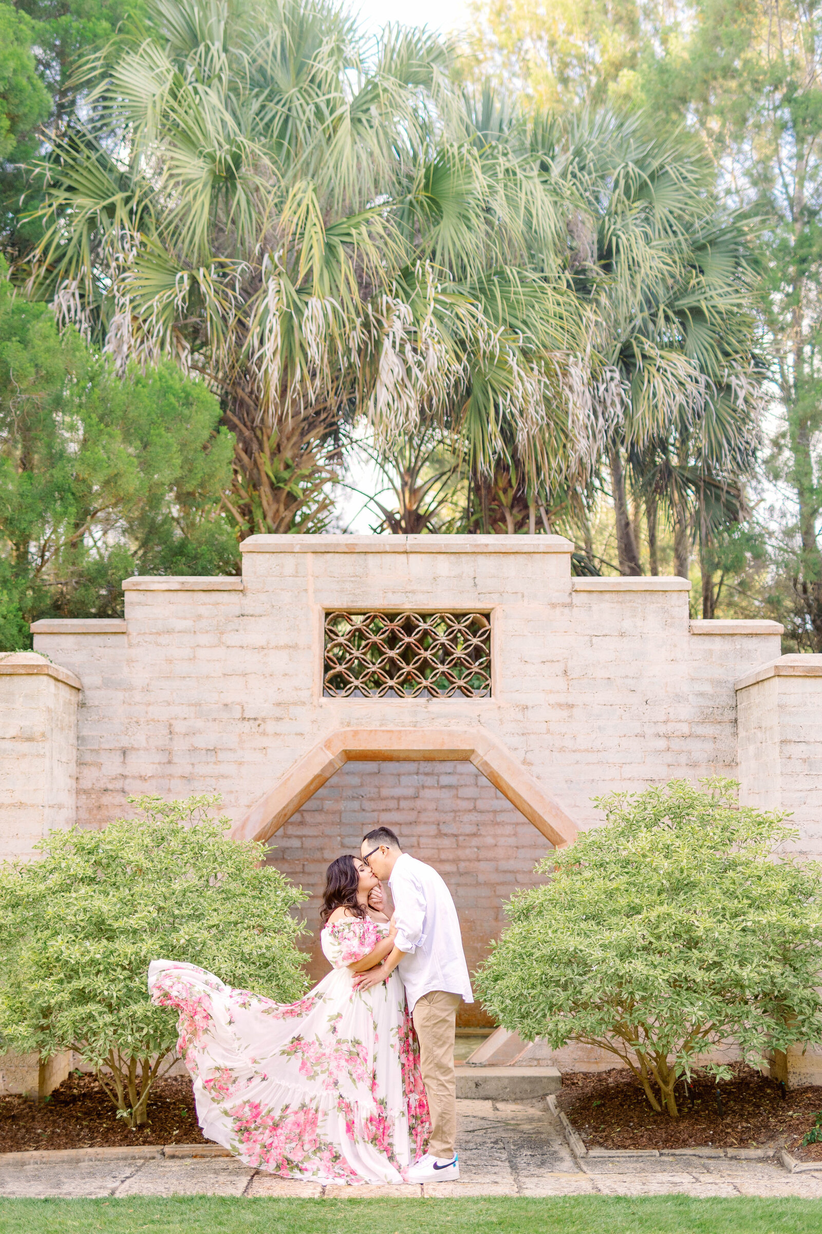 James-&-Gaby---Engagement-Portraits---Bok-Tower-Gardens---Orlando-Wedding-Photographer-11