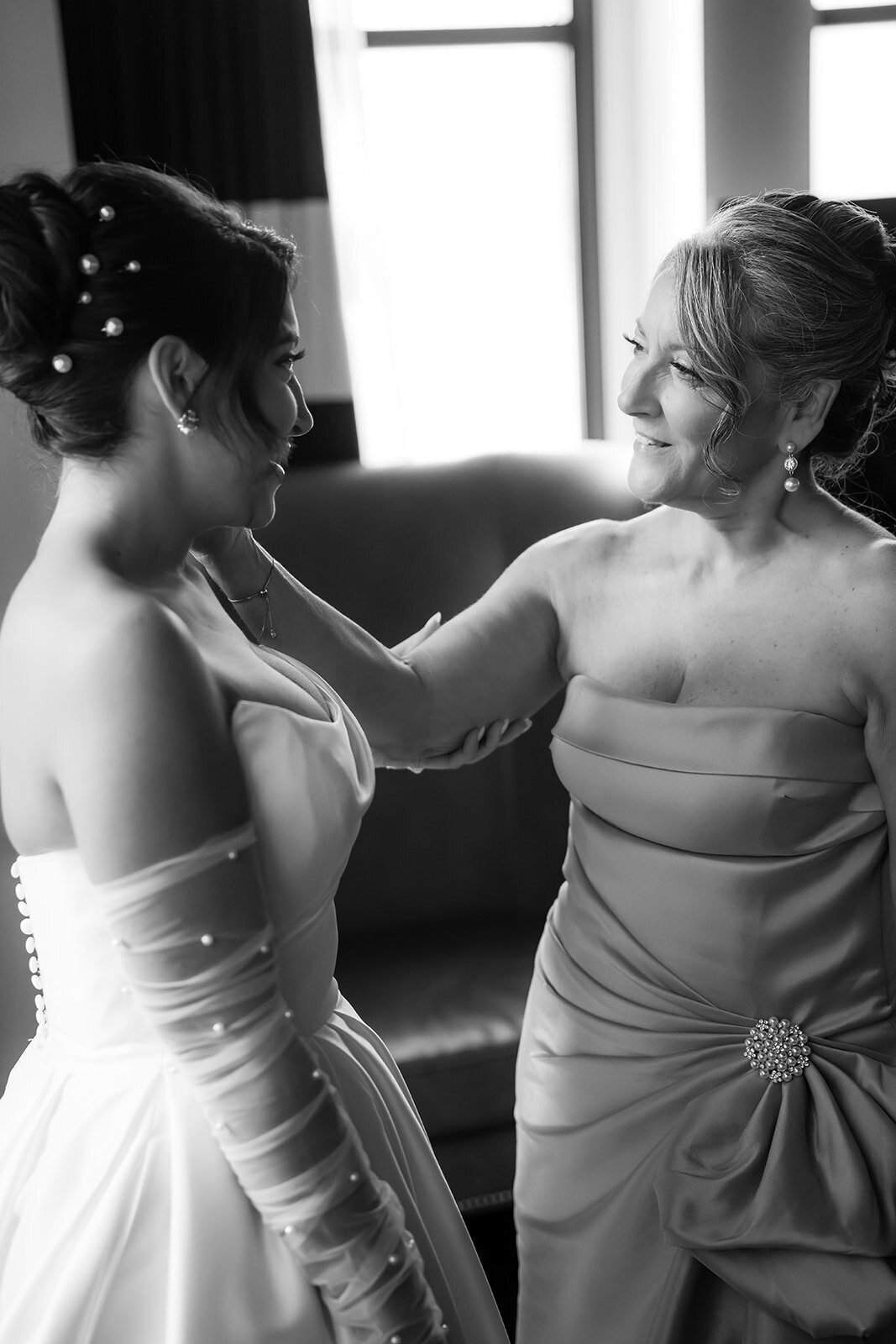 PleaseTouchMuseumPhiladelphiaWedding-28