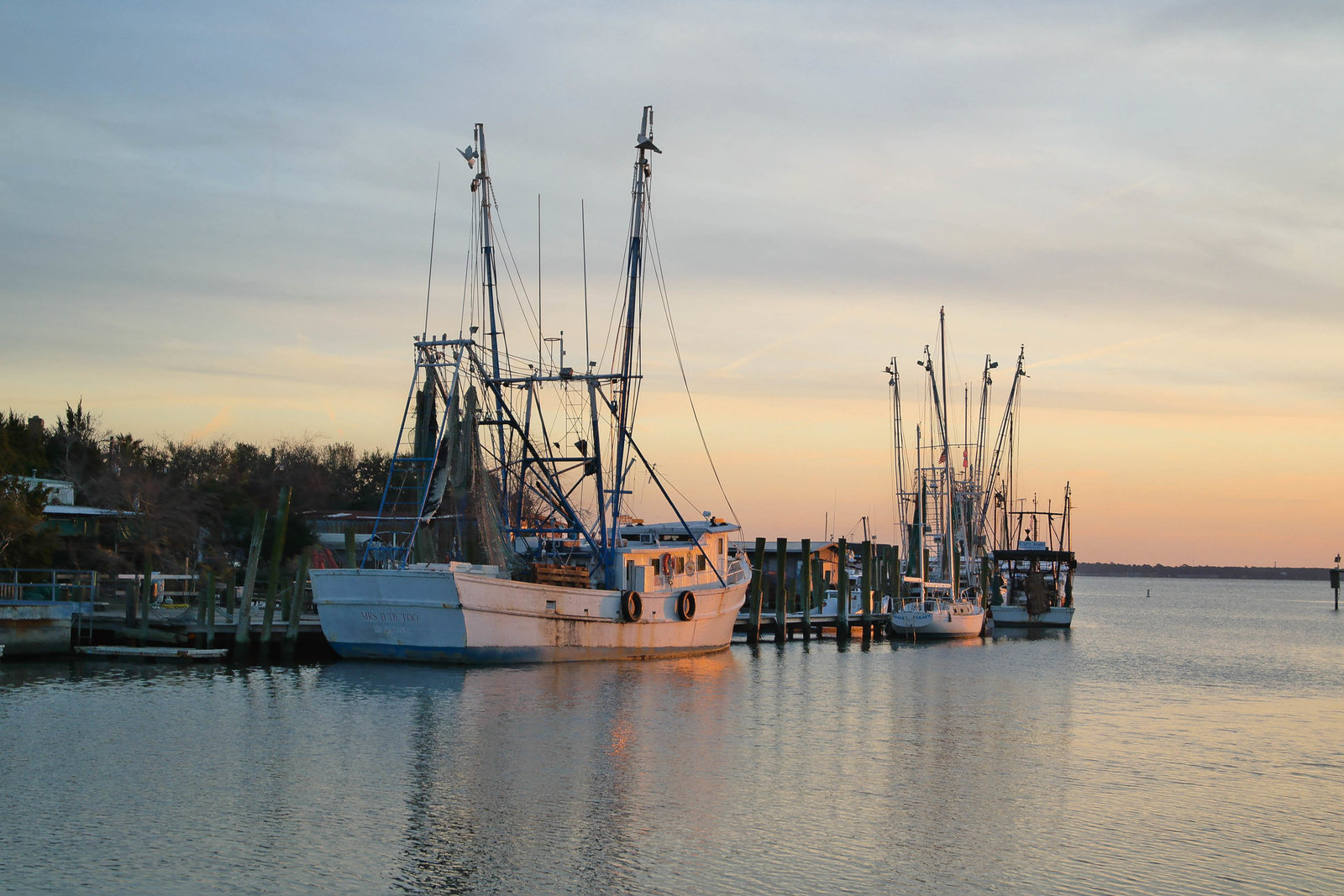 boat-shem-creek-sunset-charleston-sc-kate-timbers-photography-1039