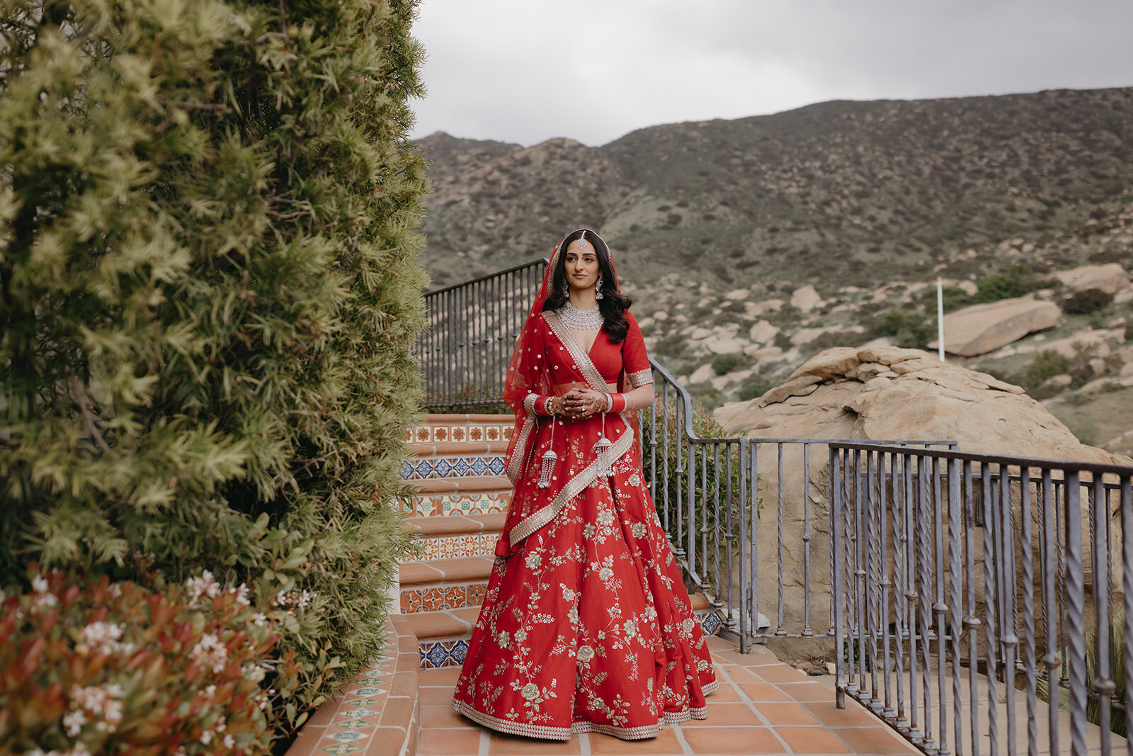 imanleeevents-sandiegoweddingplanner-hummingbirdnestranchwedding-indianweddingplannerLoganColeWedingsPhotographyLoganColeWedingsPhotographyLoganColeWedingsPhotography-233327
