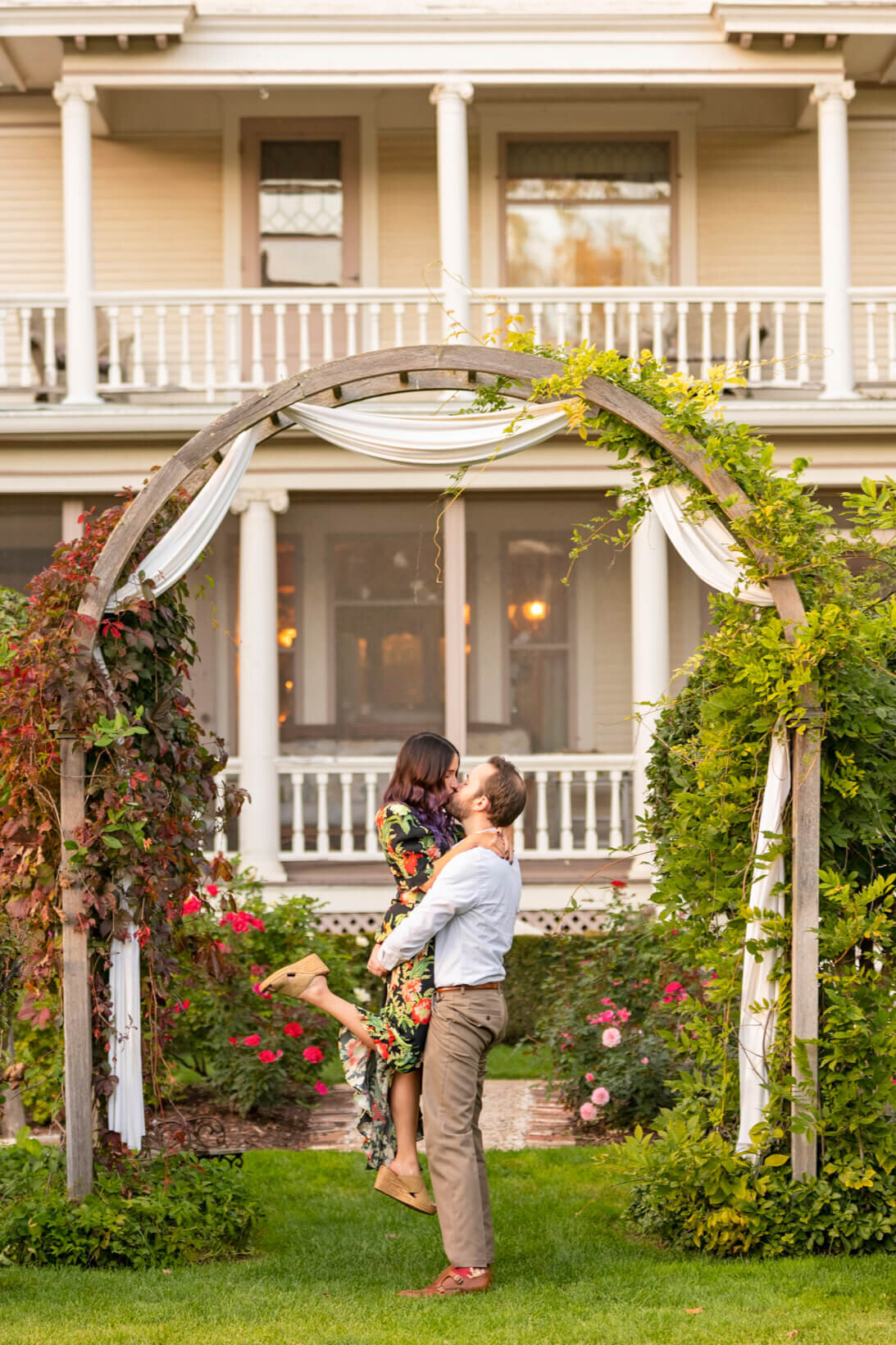Engagement-Photos-at-Halverson-House-Waterford-Wi-65