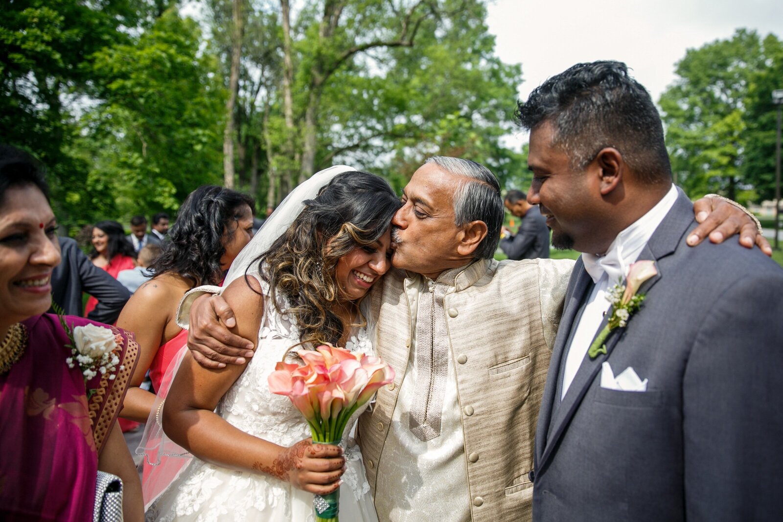 IndianWeddingFatherofthebrideFatherDaughterMoonstoneManorLancasterPAElizabethtownMarisaReneePhoto