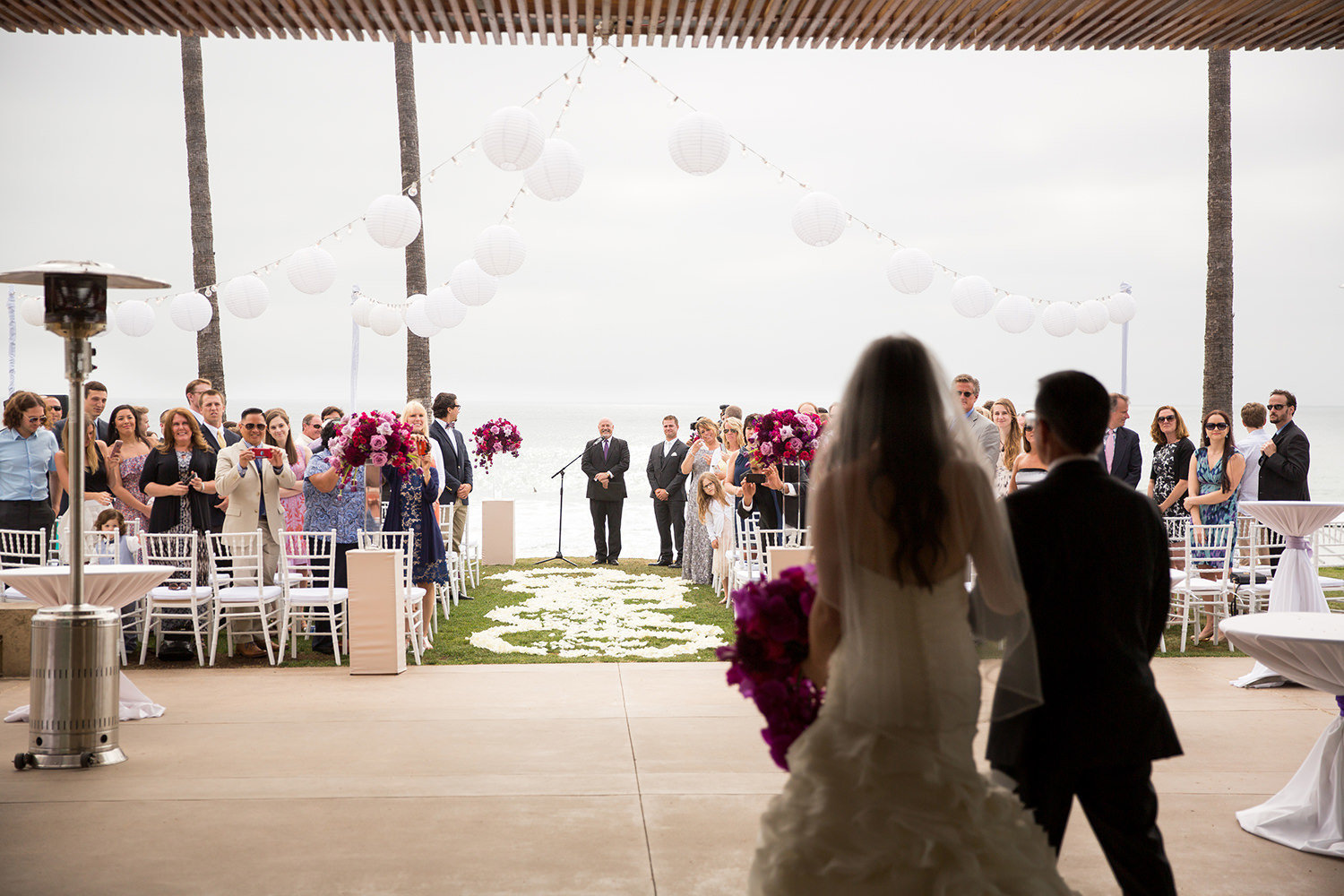 father walking daughter down the aisle