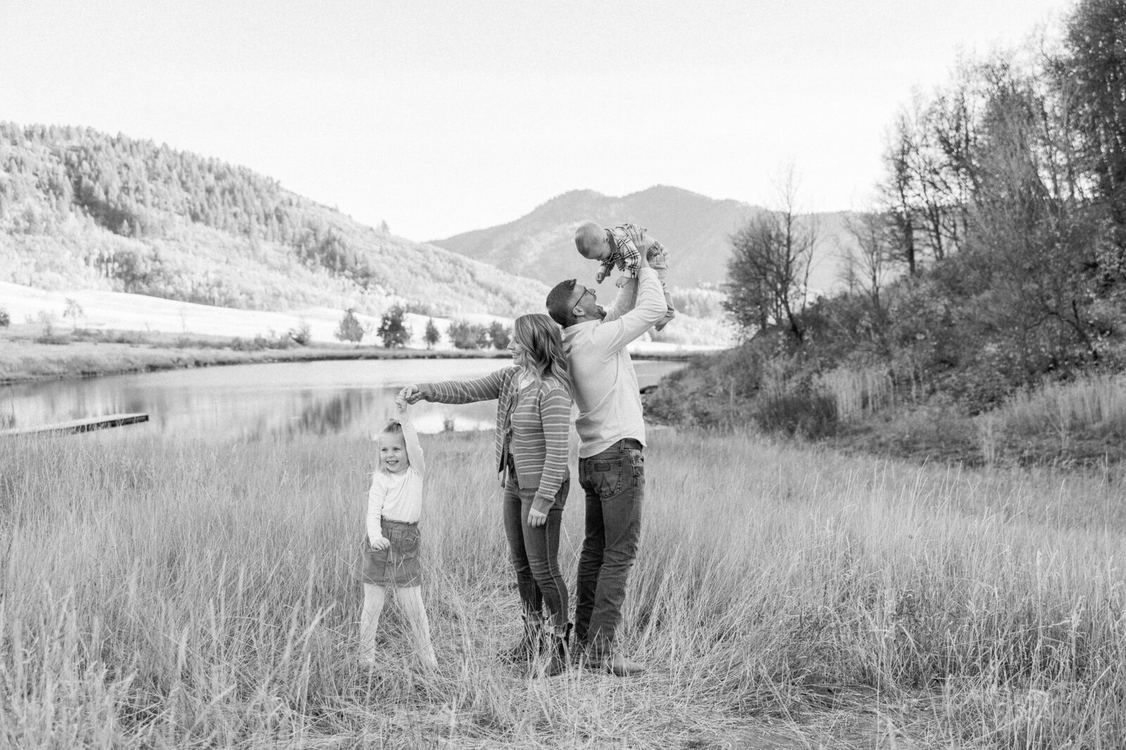 FAMILY REGIE ANN WITH KYLEE ANN STUDIOS0011