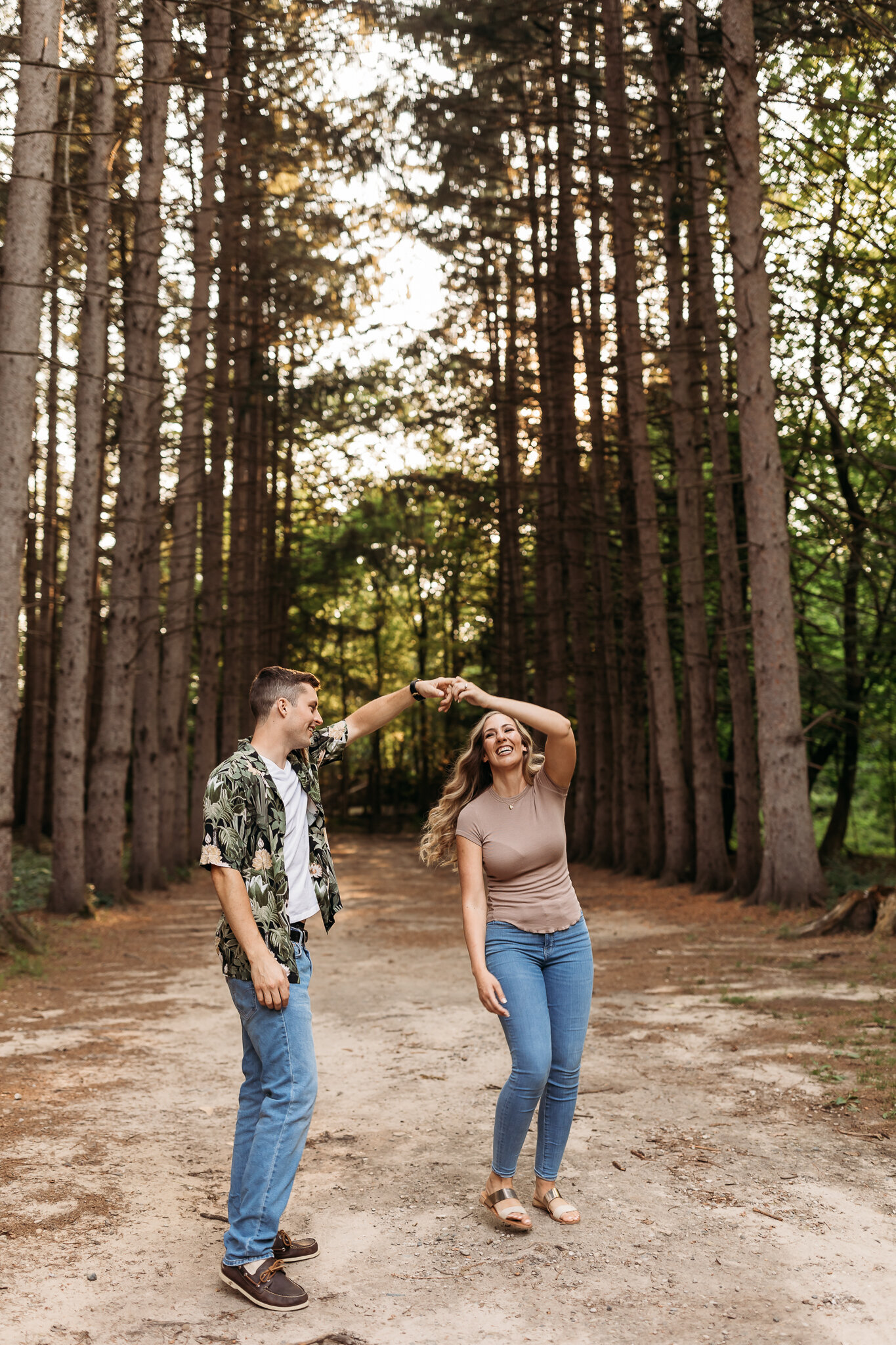 ROMEO_AND_LEONARD_MICHIGAN_ENGAGEMENT_PHOTOGRAPHER_COURTNEY_LUSHAJ_PHOTOGRAPHY_7