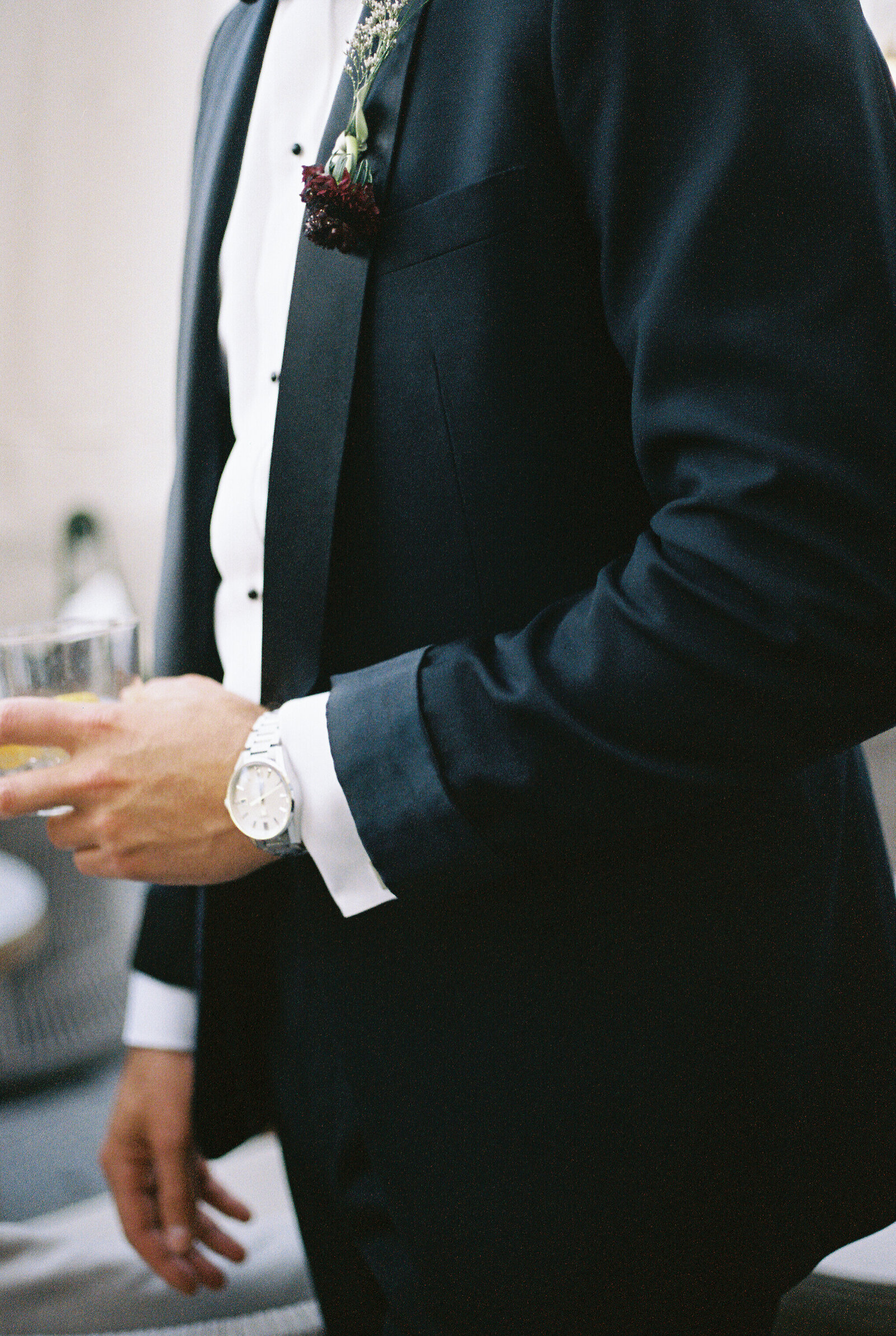 98958PHspe103011-R4-139-2