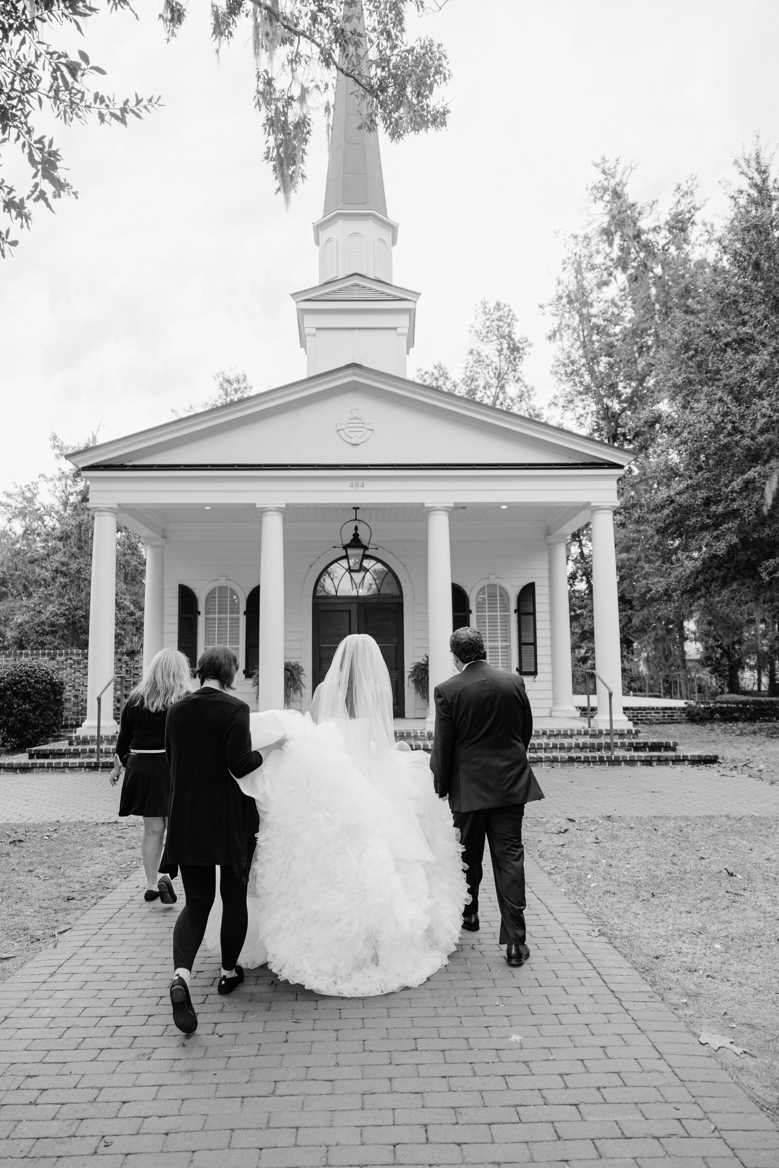 Lisa-Staff-Photography-2122 copyr