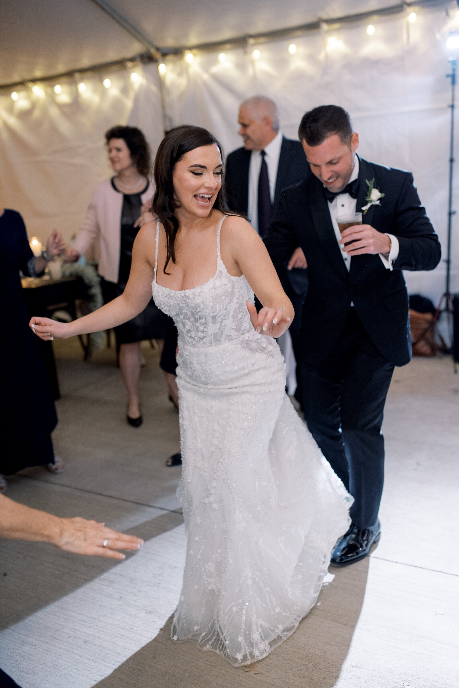 Holly-Lake-Wedding-Jen-Symes-46
