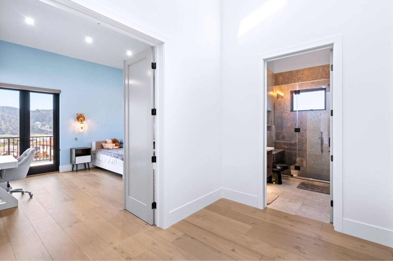 mls23_michael-jimenez-pacifica-realtor-homes-for-sale-modern-beach-home-in-california