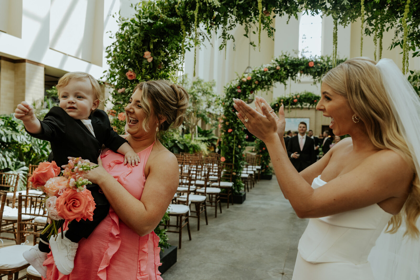 Lauritzen-Gardens-Wedding-402-Events-Julia & Connor  (23)