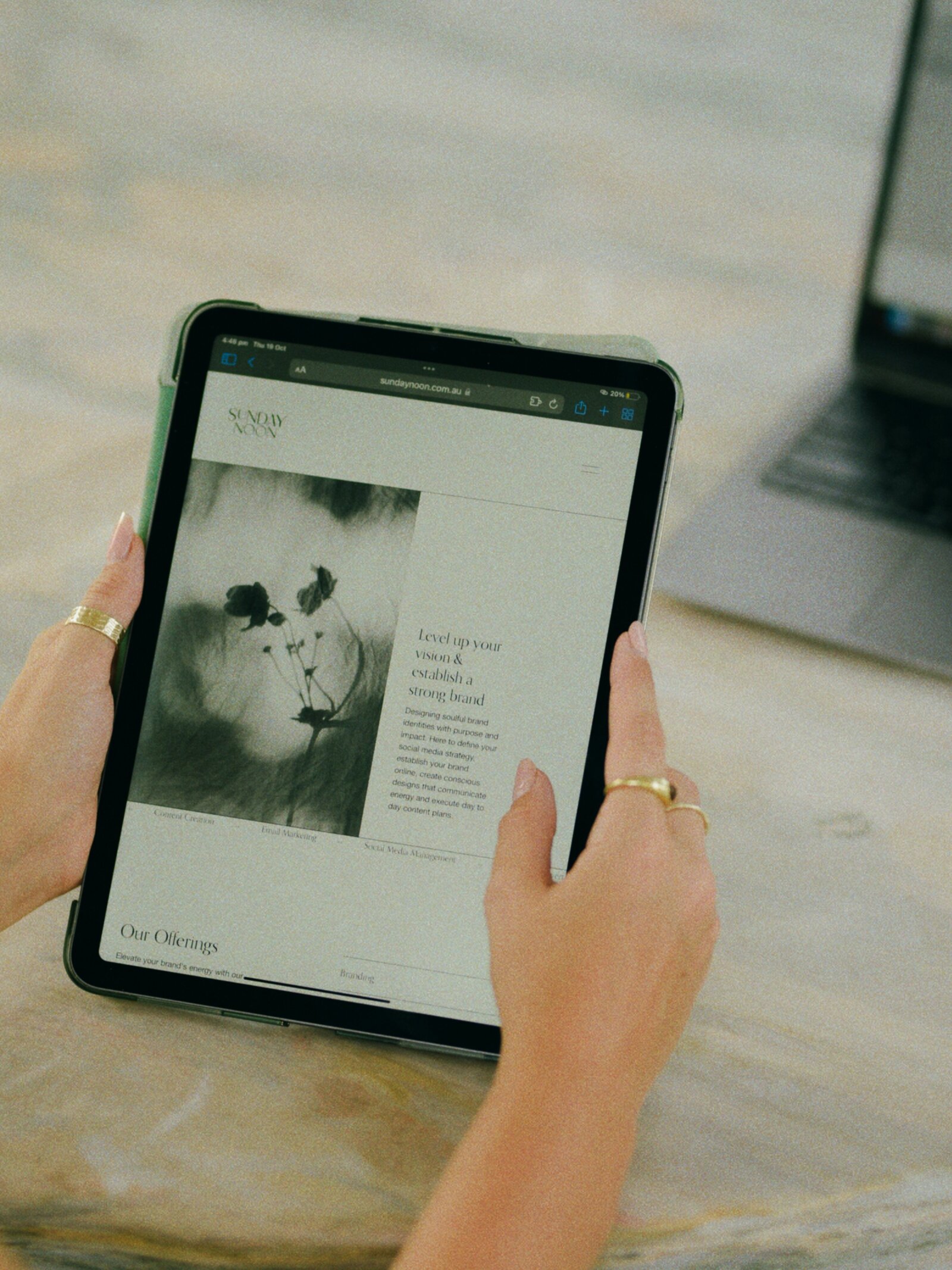 bec-sunday noon-dupe