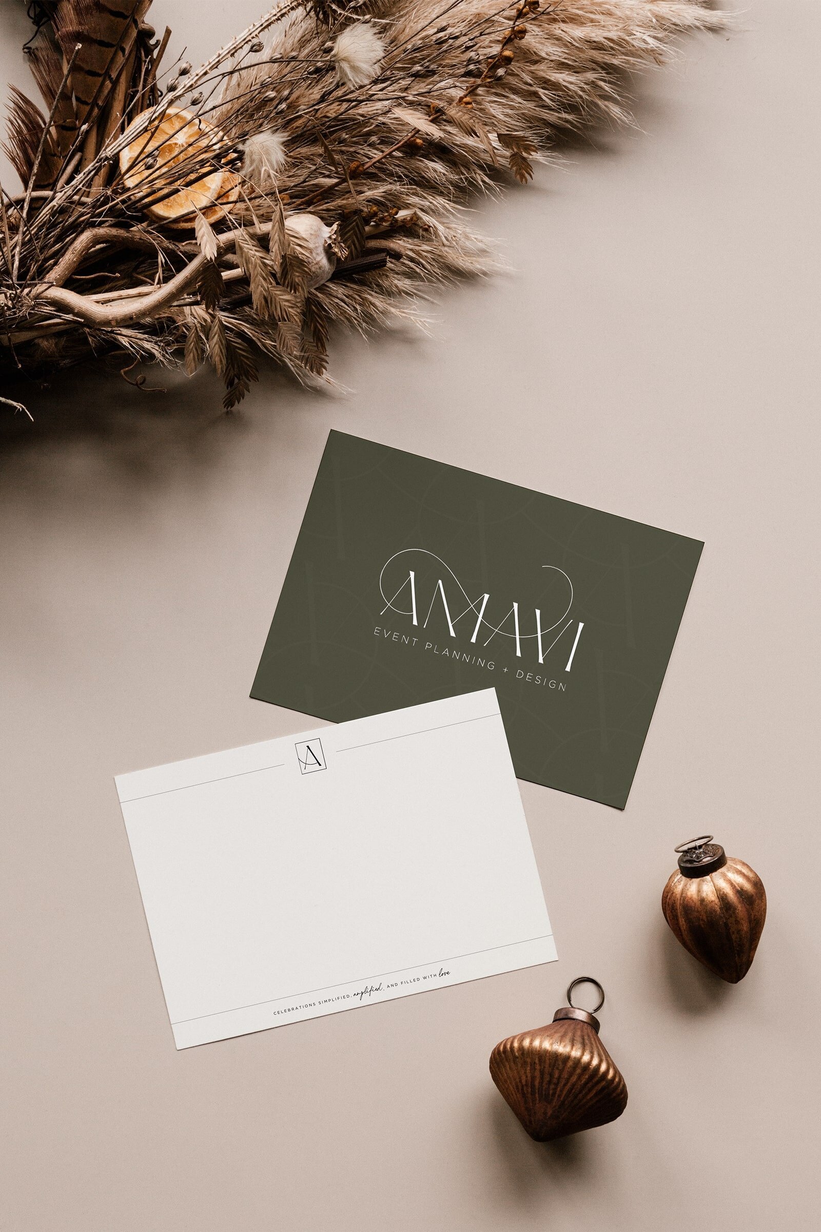 notecard-design-for-amavi-events