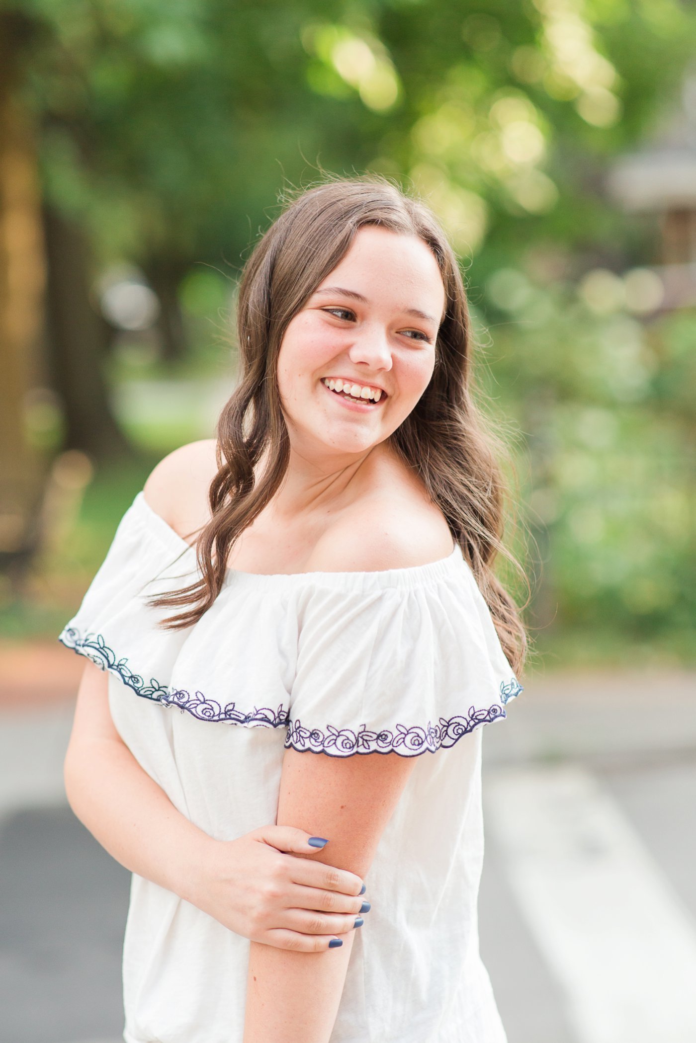 summer-main- street-village-of-pittsford-new-york-senior-portrait-1