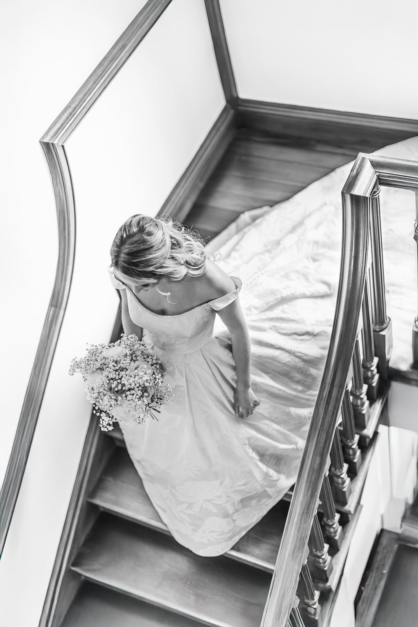 romantic-bride-photograph