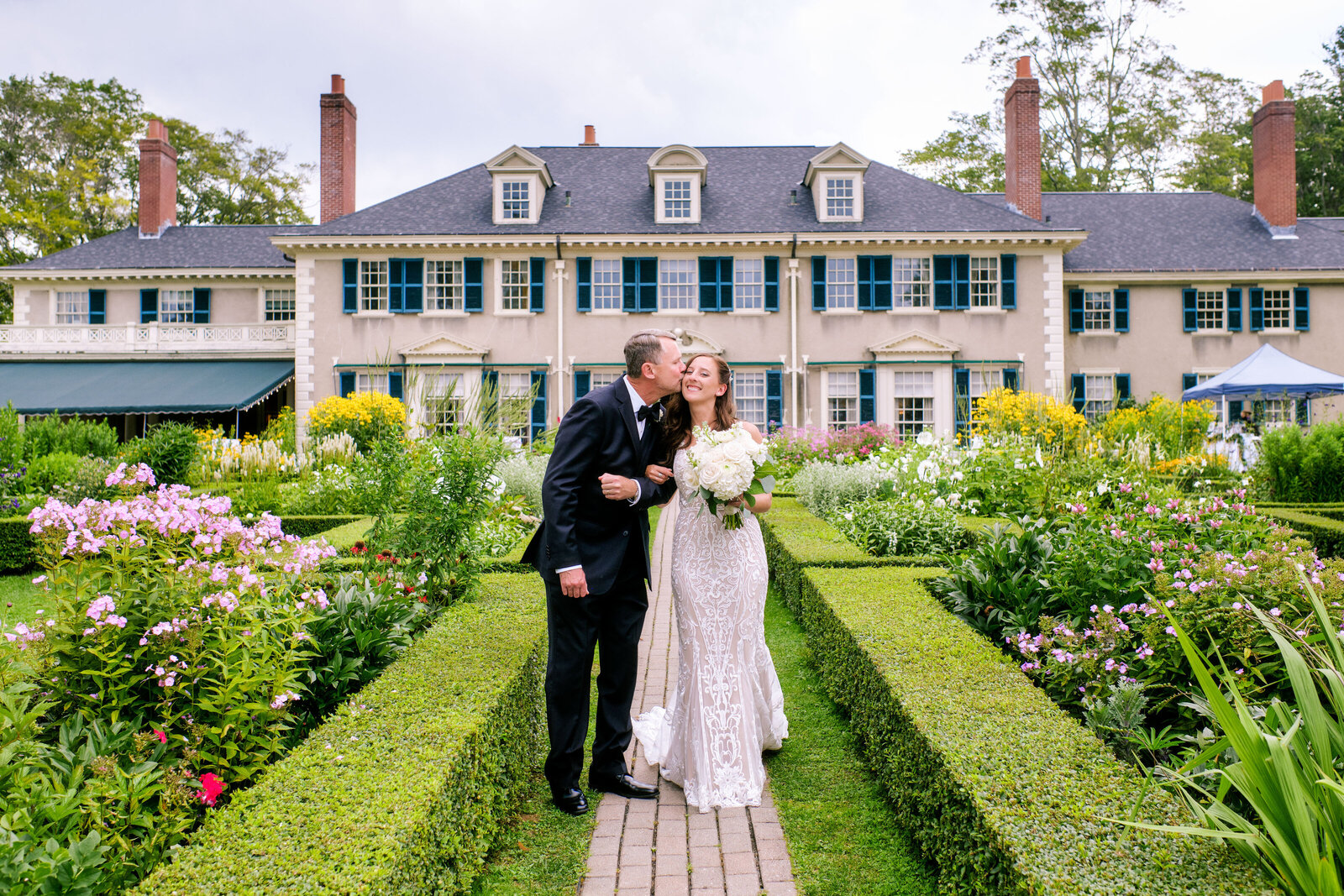 Photos of a Hildene Vermont Wedding