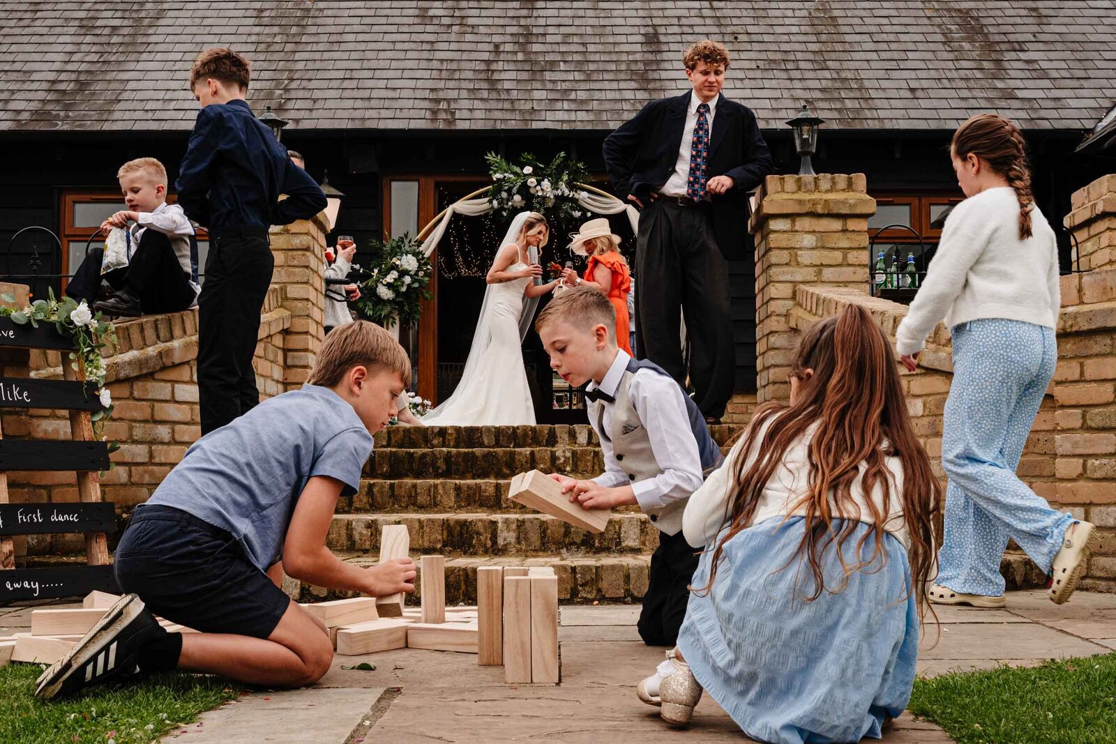 rachel-and-lewis's-wedding-1-3