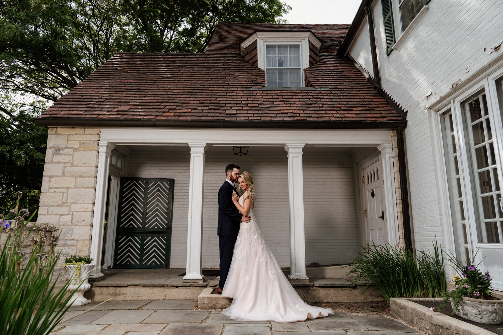000-Millennium-Moments_Chicago-Wedding-Photographer_Danada-House-Wedding