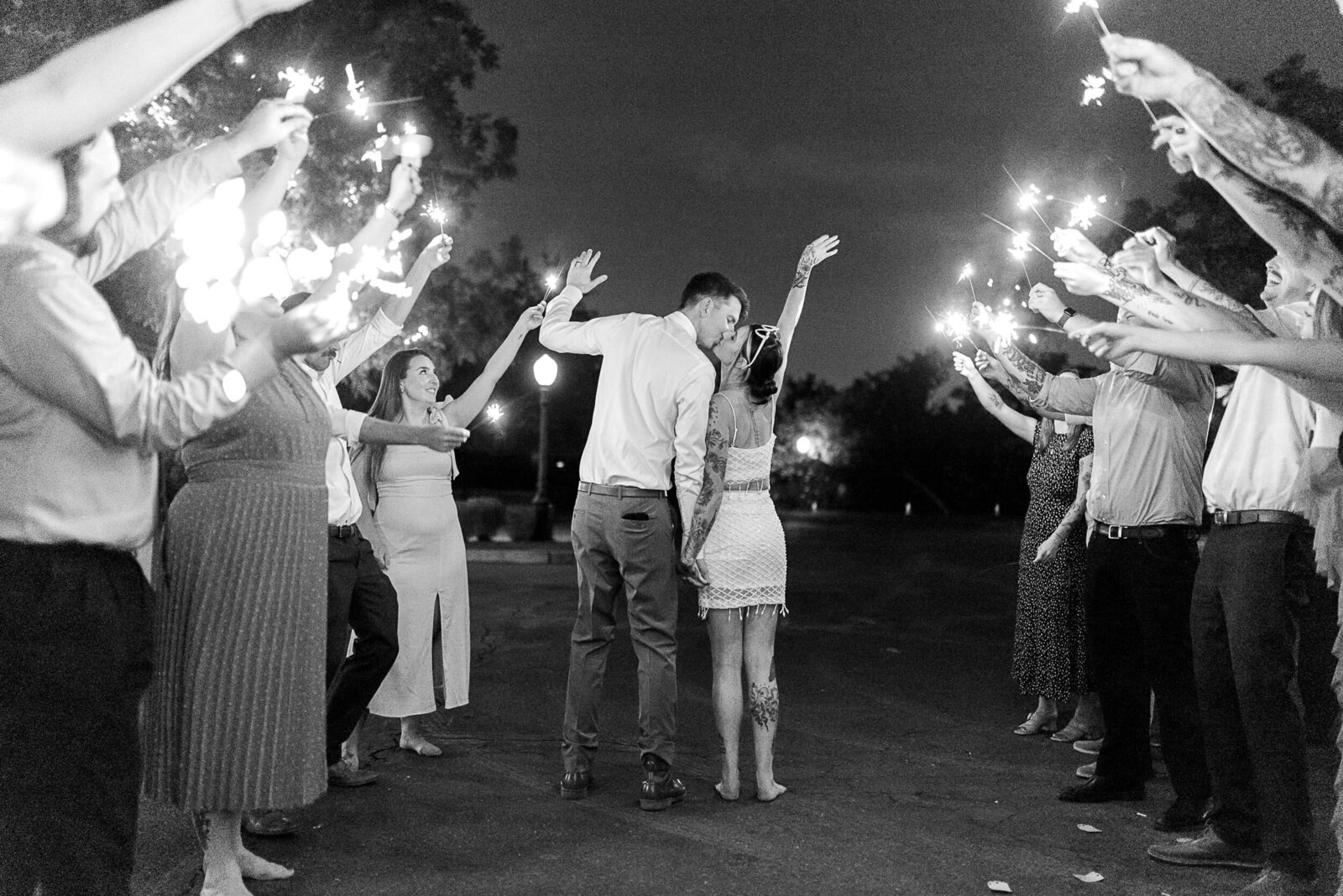 Phoenix-Wedding-Photographer-and-Videographer-Venue-at-the-Grove-IngWed-1504