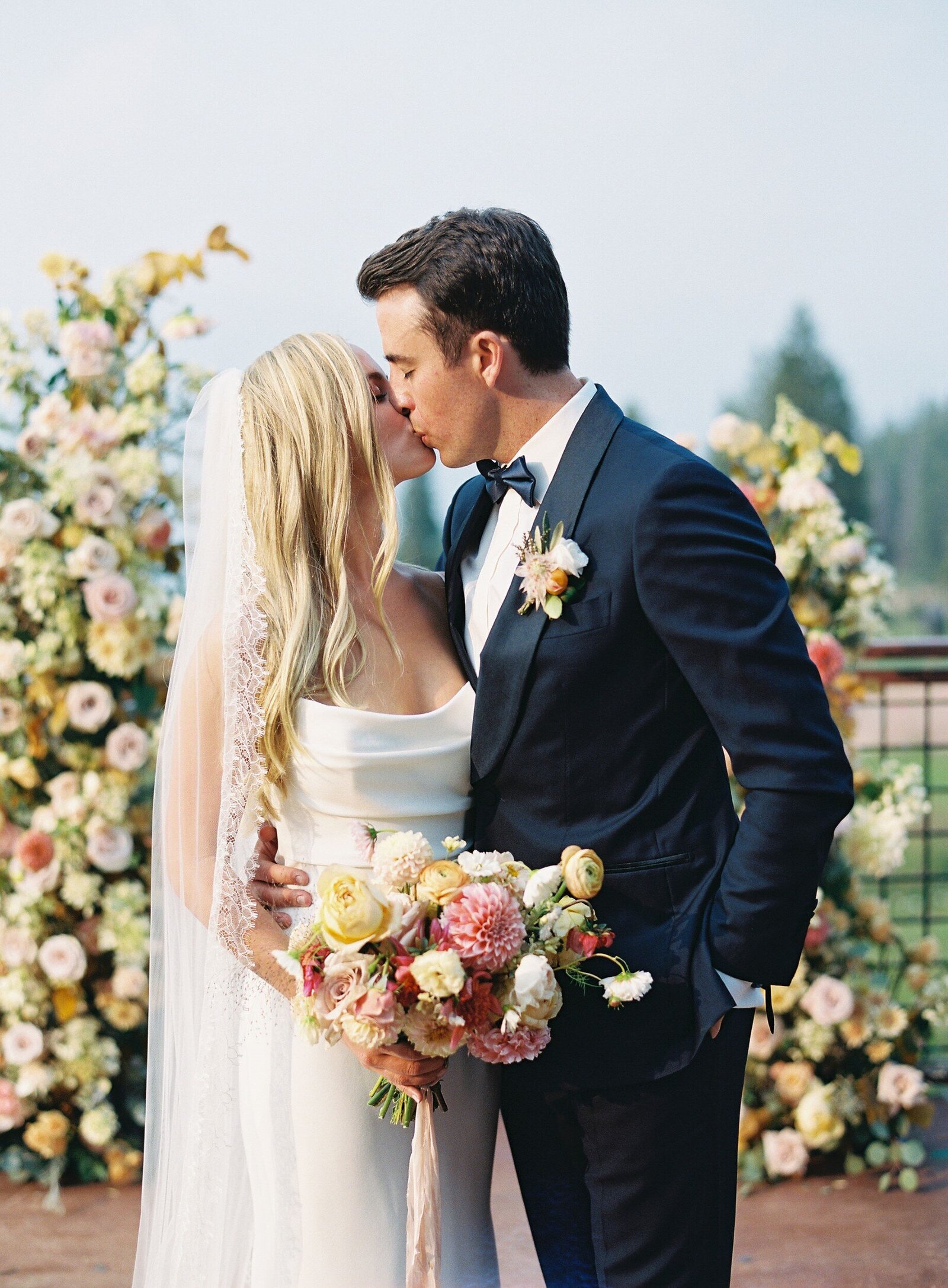 The-10th-Vail-Colorado-Wedding-Sydney-and-Jake-Bride-and-Groom-Portraits-53 (1)