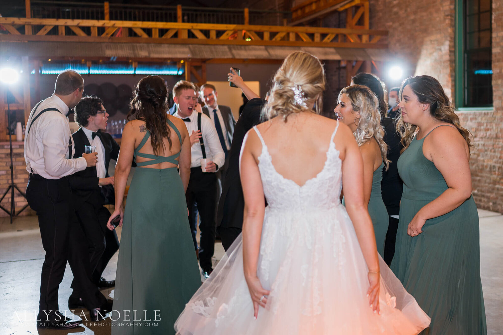 Wedding-at-The-Factory-on-Barclay-in-Milwaukee-1126