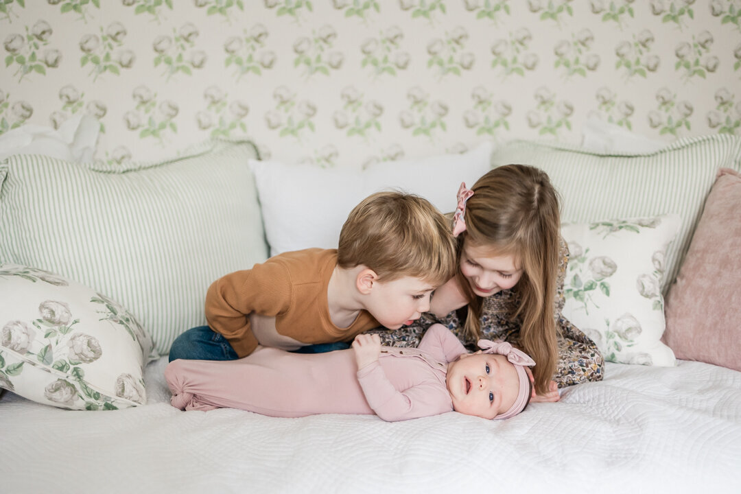 NJ-Newborn-In-Home-Photoshoot©debbiecambaphotography.com-2