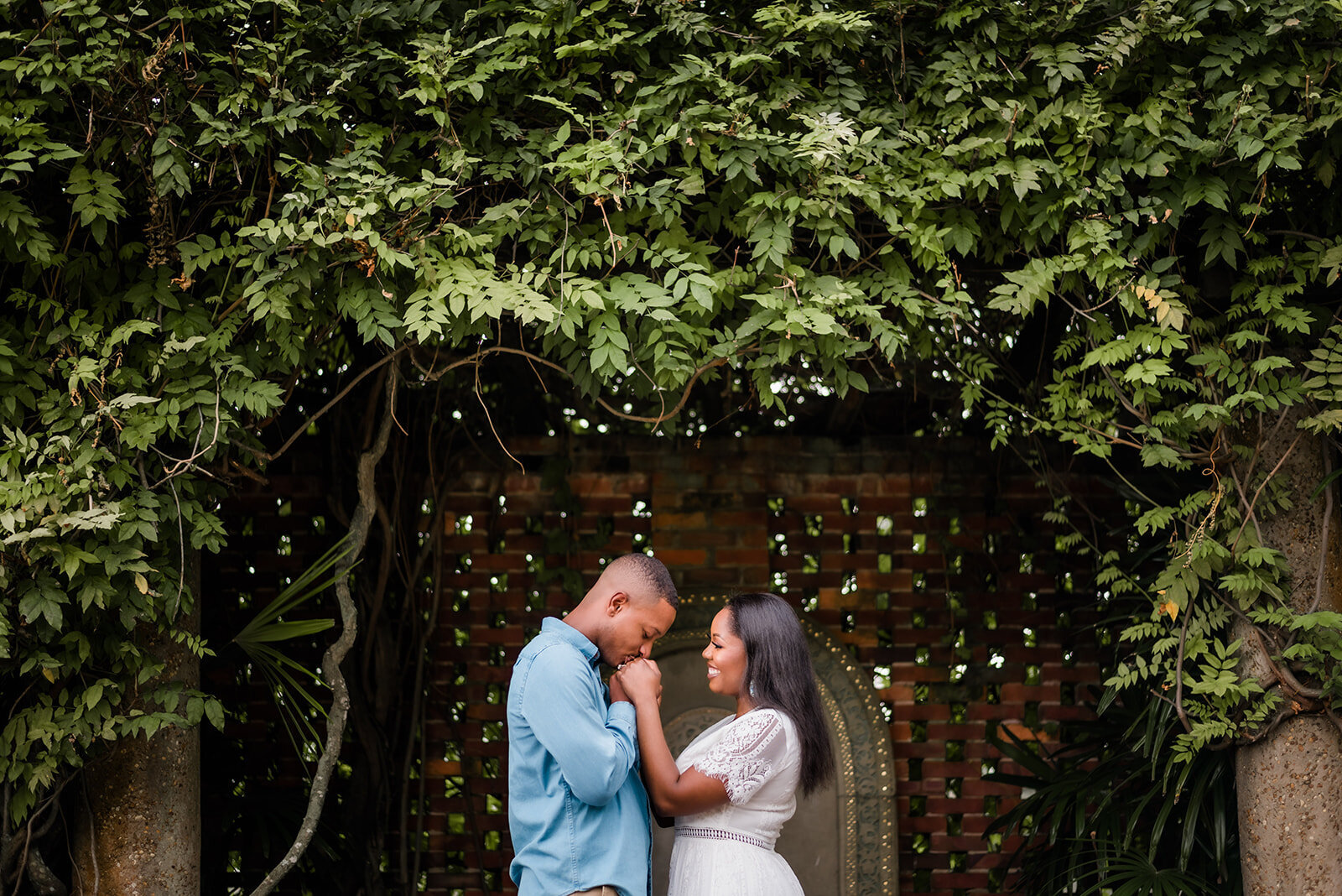 engagement photos Cummer Museum of Art and  Gardens chabeli woolsey photography-259
