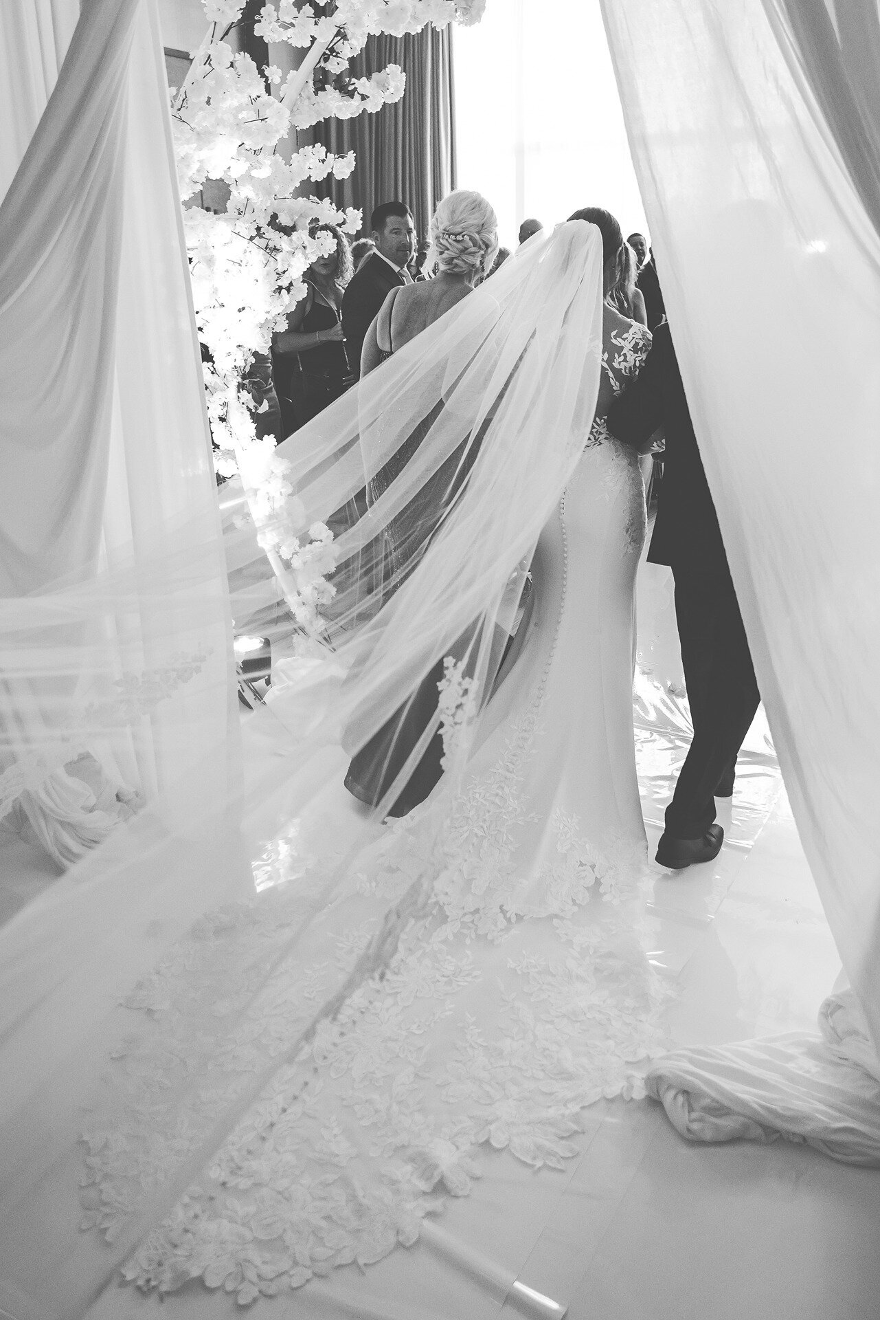 indoor-ceremony-the-conrad-1