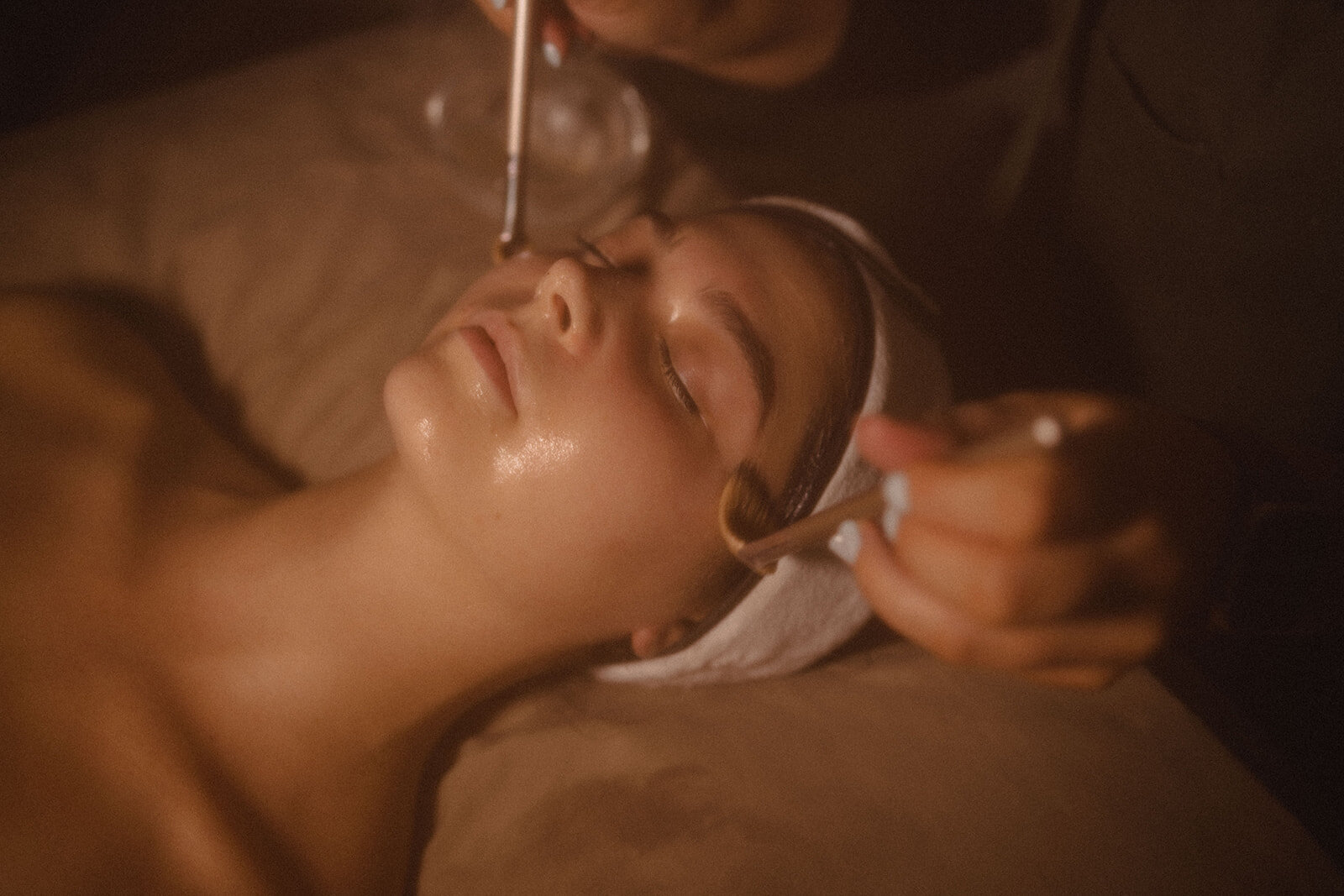 client getting aa facial