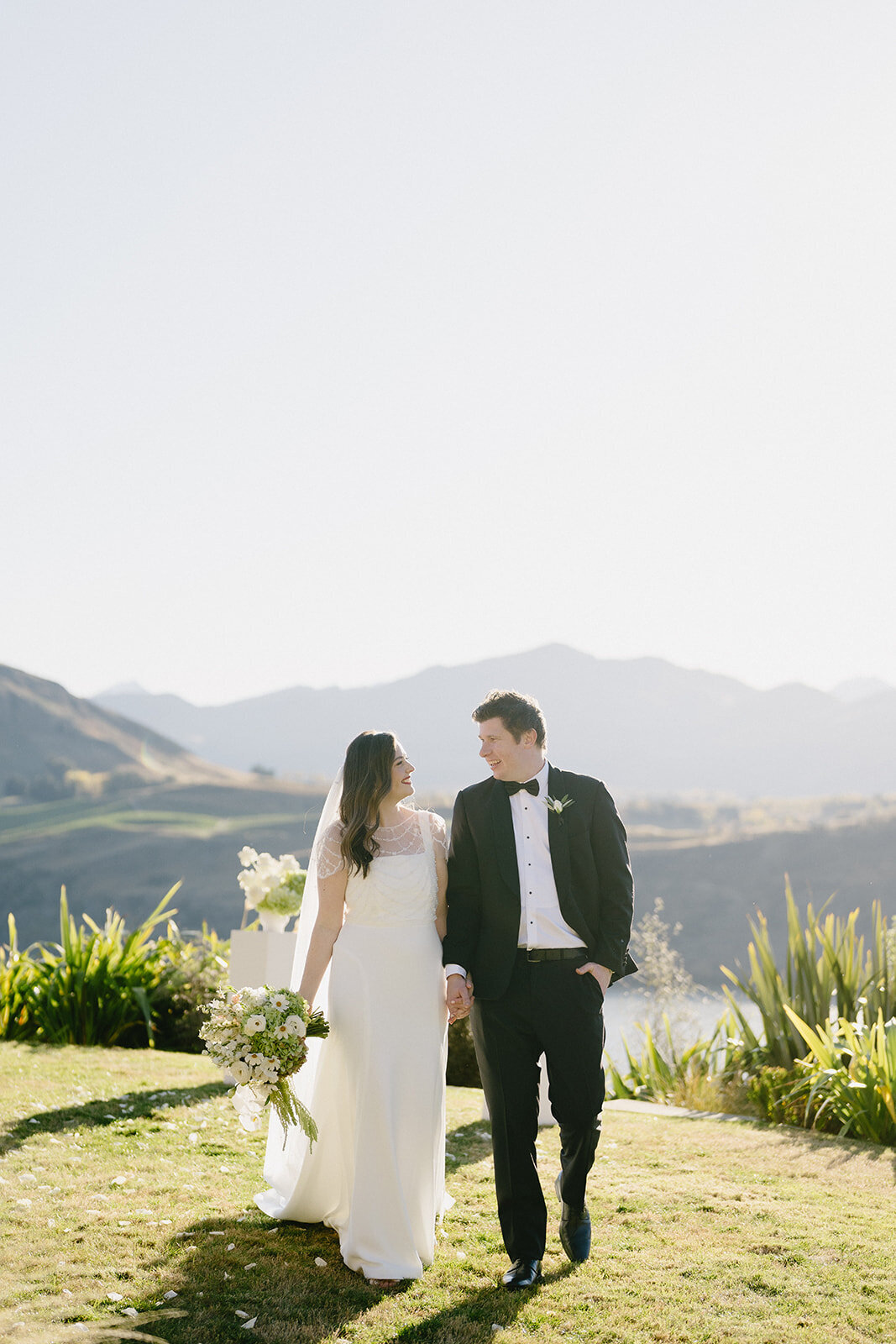 Melissa Clark Photography - Queenstown Wedding Photographer - Lake Hayes Holiday Home Wedding - Katherine & Adam 4.5.24-168