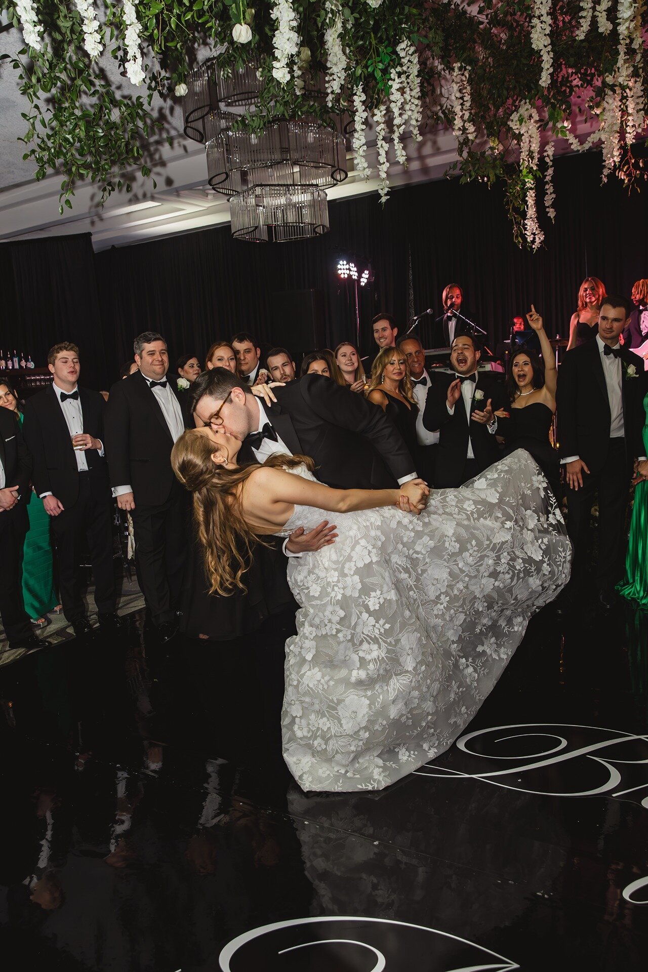 woodfield-country-club-first-dance-1