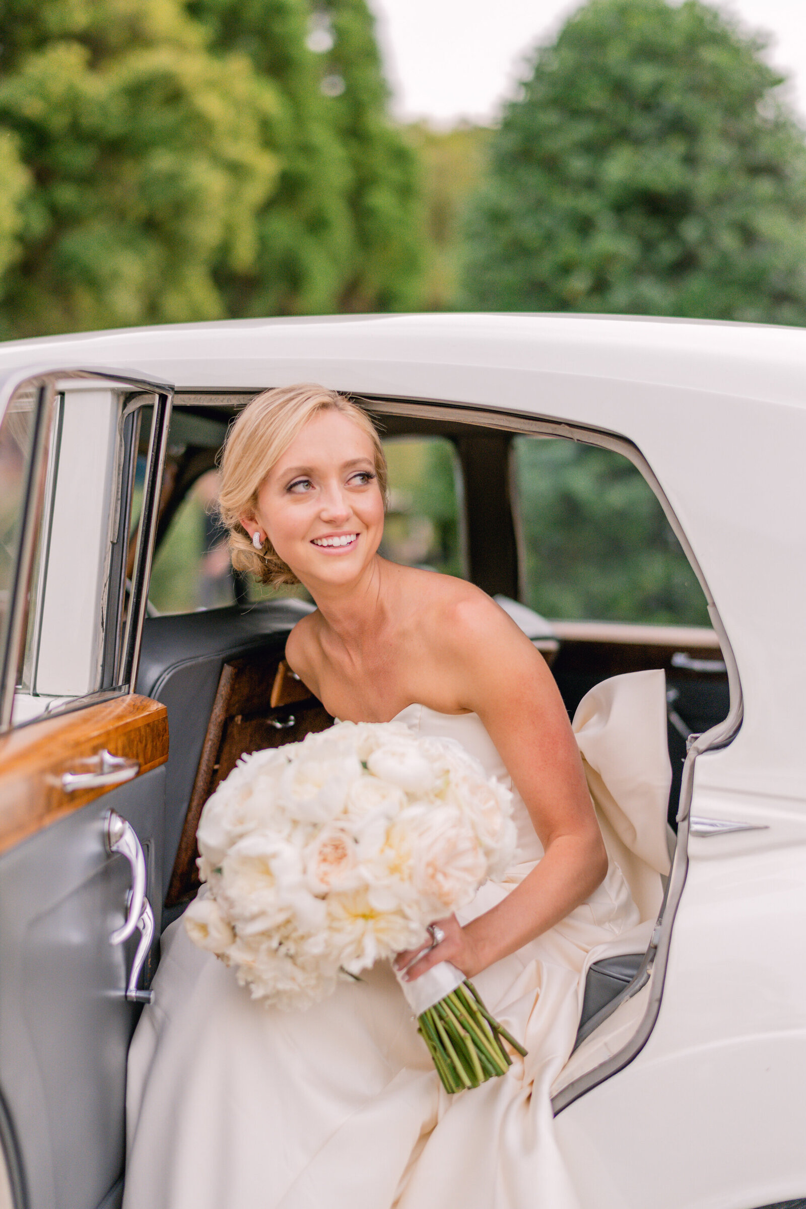Eliza-Morrill-Luxury-Wedding-Photographer-Hensonn-2