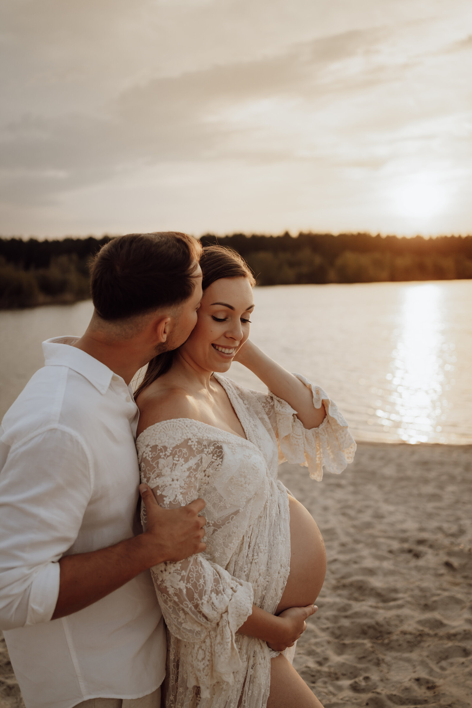 Golden hour zwangerschapsfotoshoot