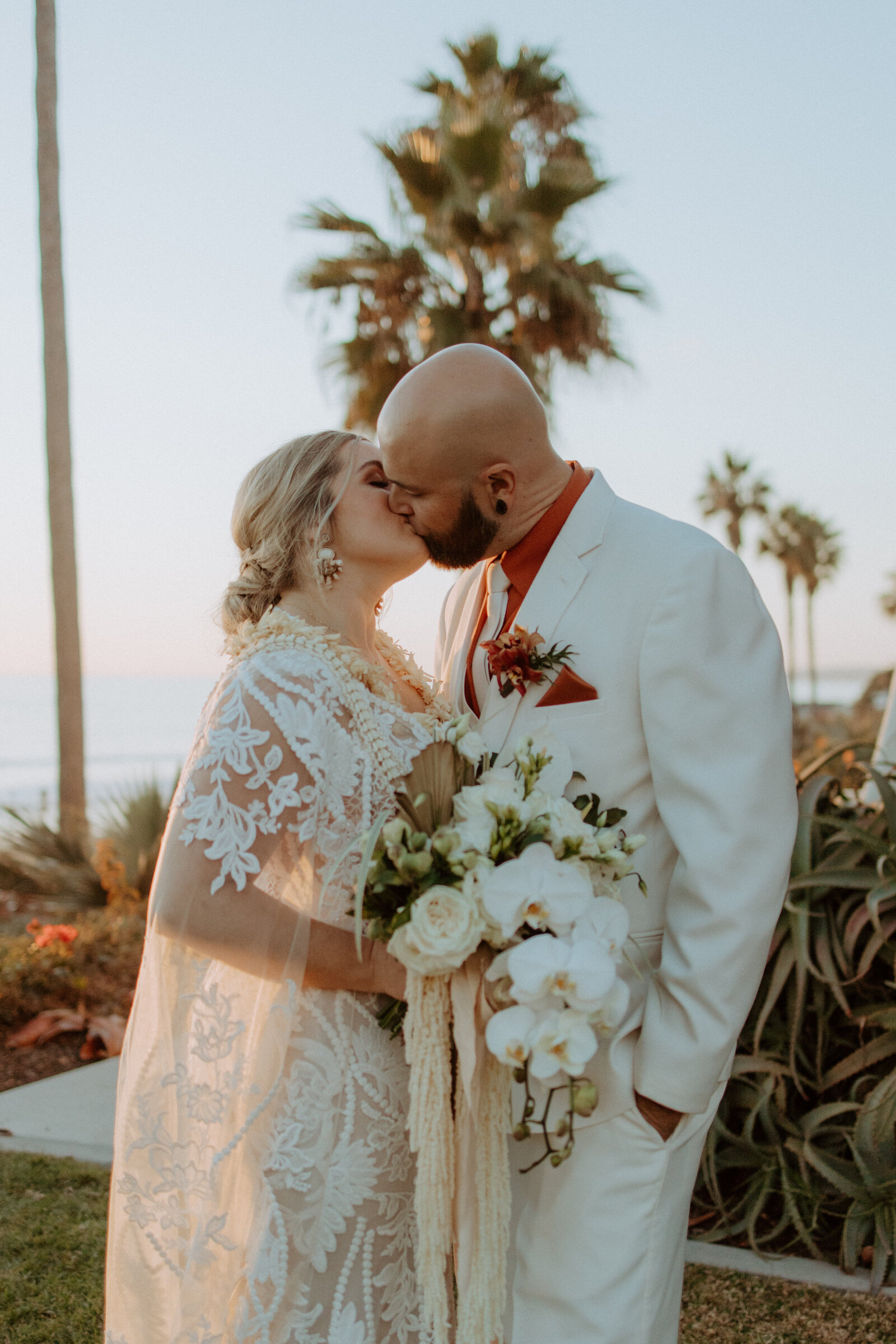 the-casino-venue-san-clemente-state-california-wedding-married-kristen-keola-lzgphotography-1287