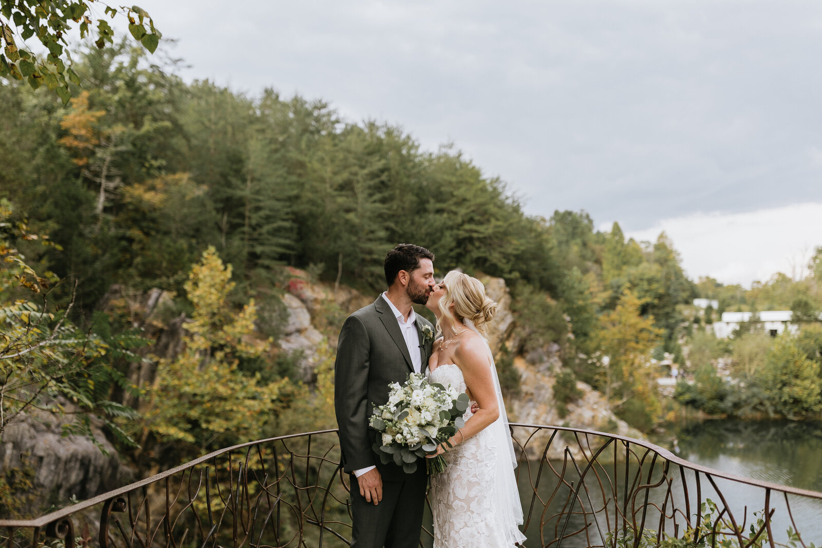 East-Tennessee-Wedding-Photographer-Videographer-Radiant-Mountain-Media-456