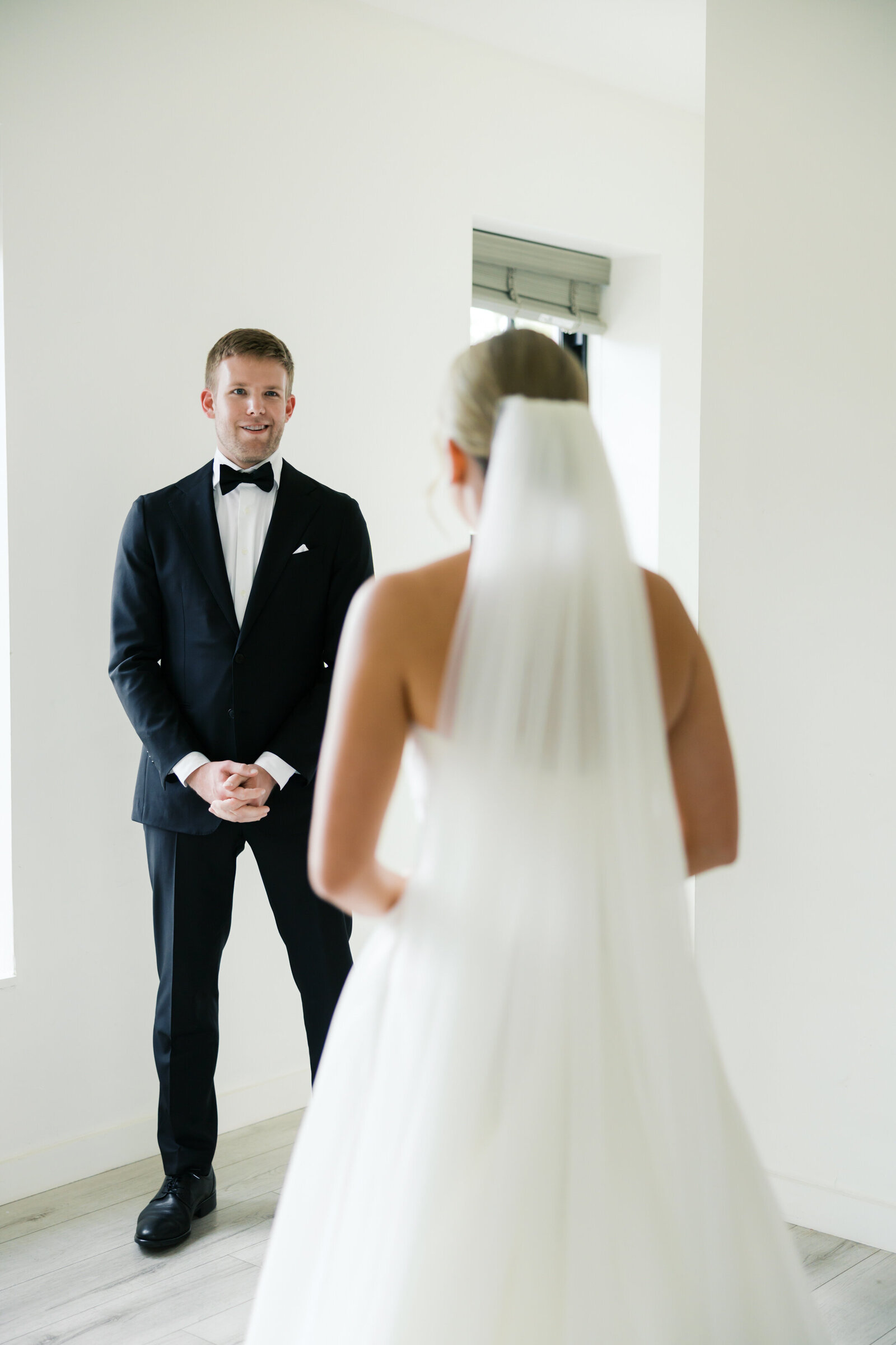 Wild Carrot St. Louis Wedding Photographer Lainie Arnold Photography-40