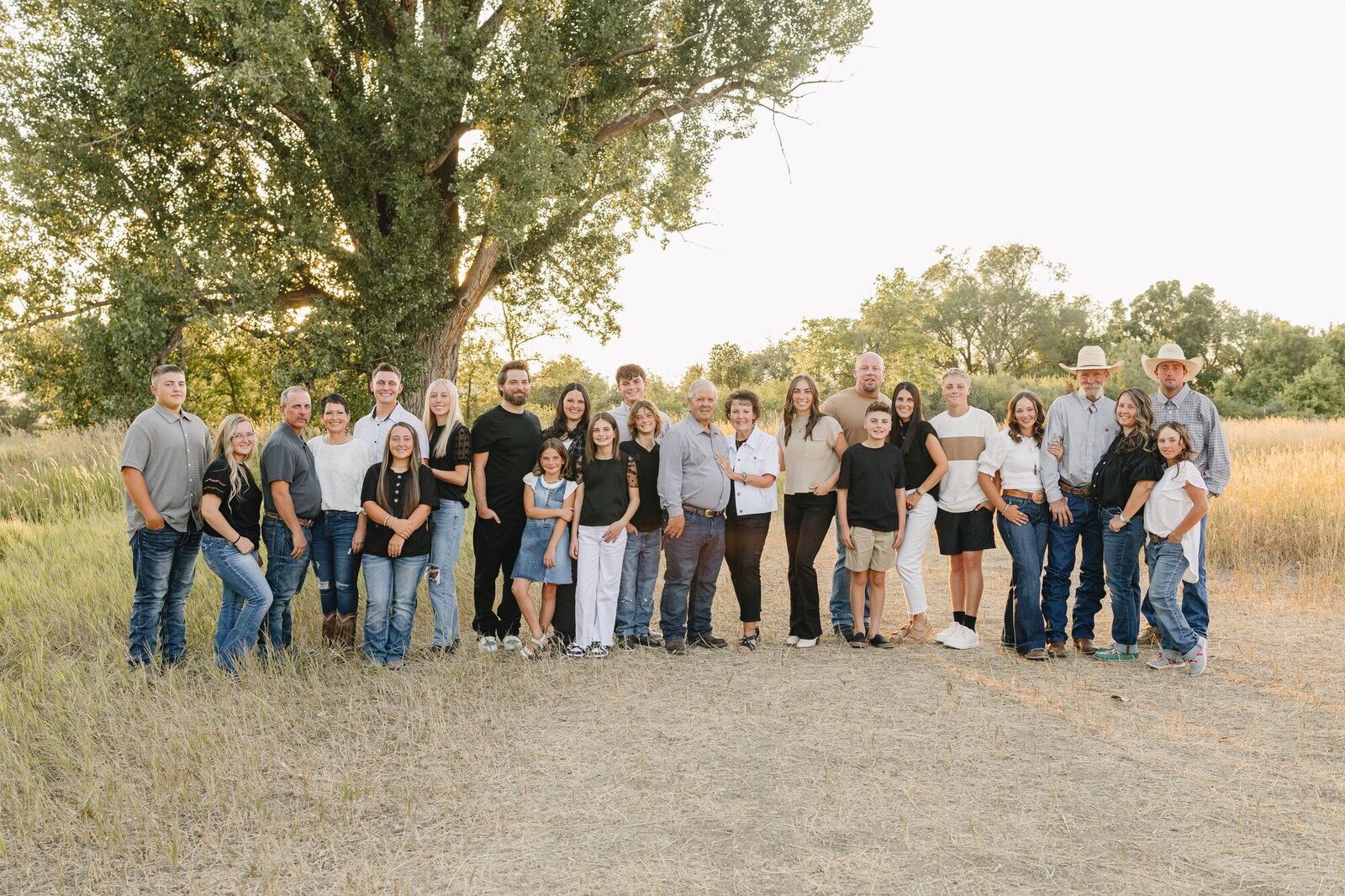 EXTENDED FAMILY REGIE ANN WITH KYLEE ANN STUDIOS0009