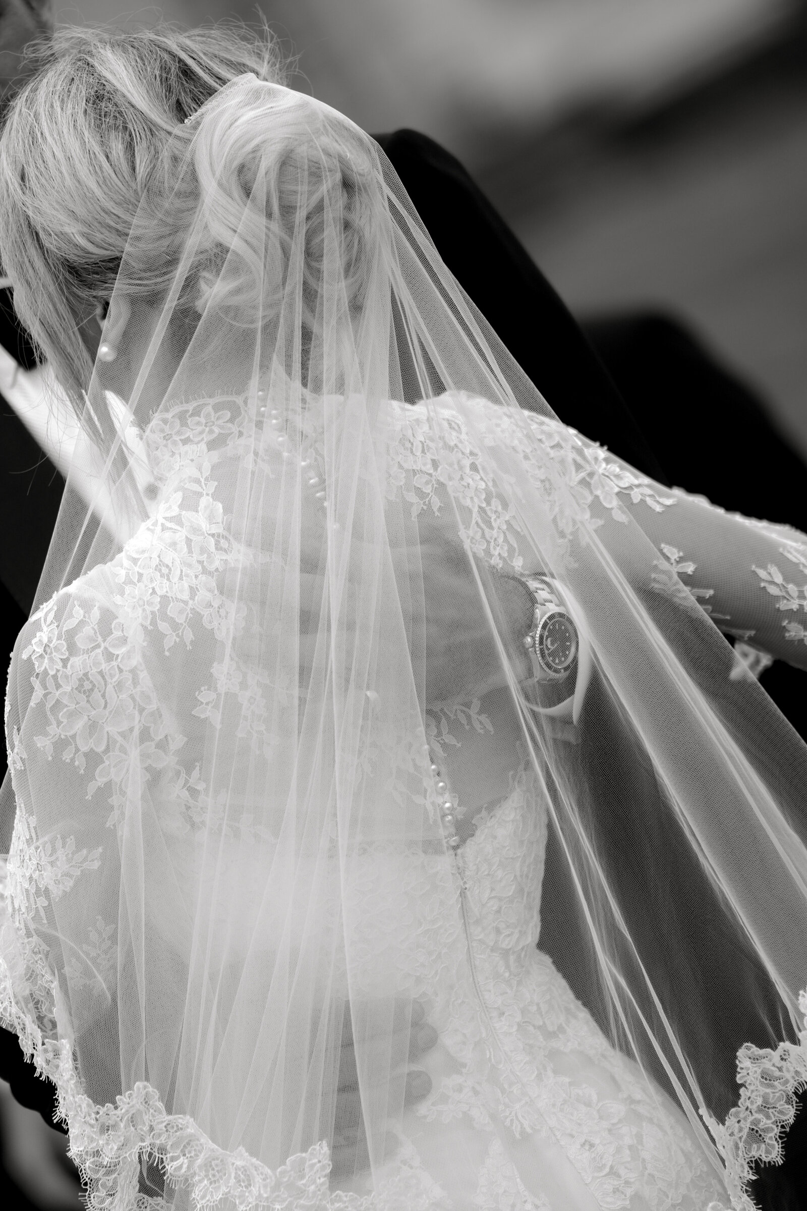 Caprio-Captured-Photography-J&R-NewportCountryClub-Wedding-527