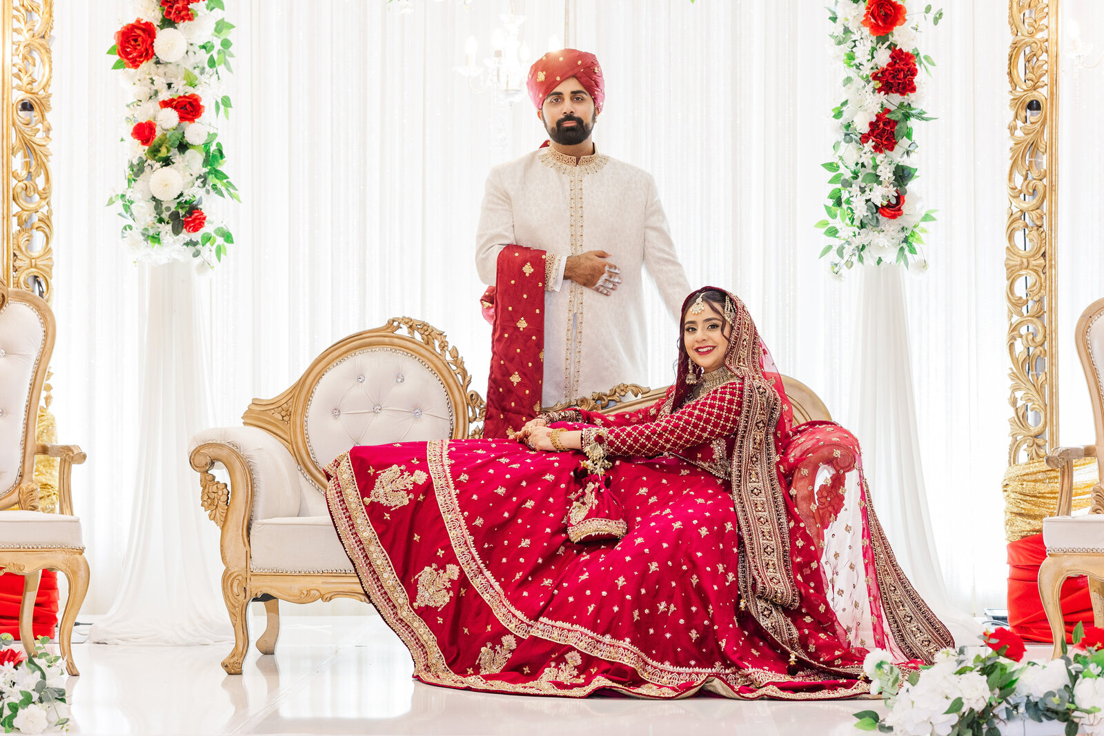 Dallas-wedding-couple-photo-poses-ideas
