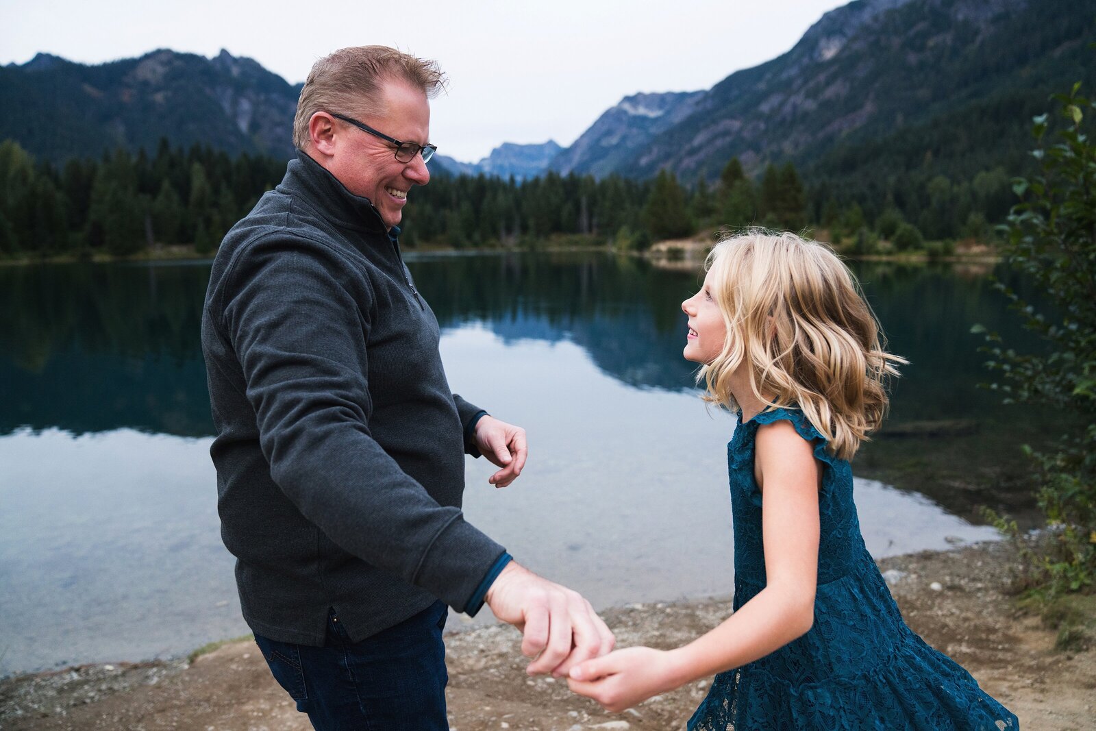 seattle_family_photographer_joyful_relaxed_playful__1383