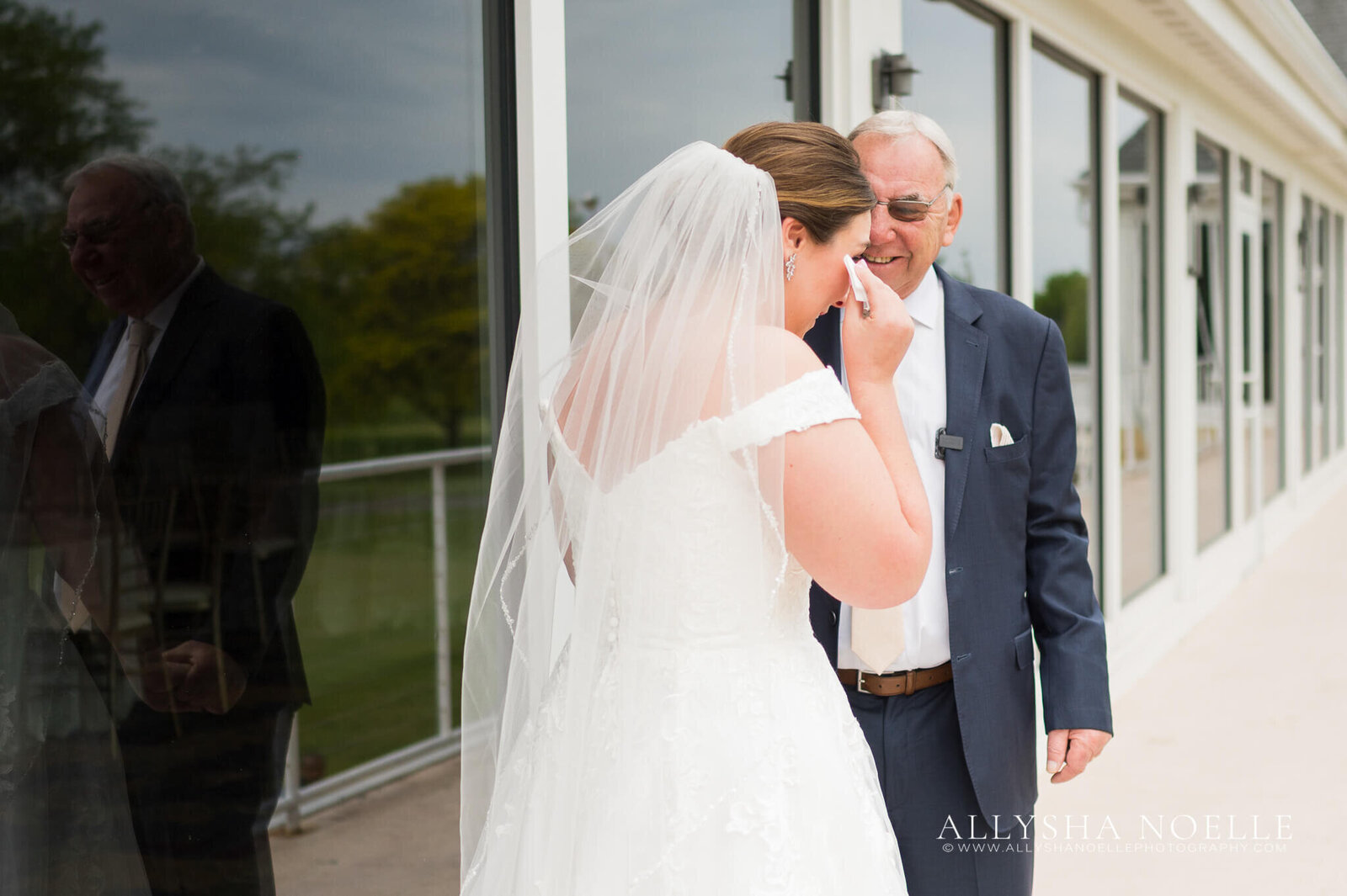 Wedding-at-River-Club-of-Mequon-124